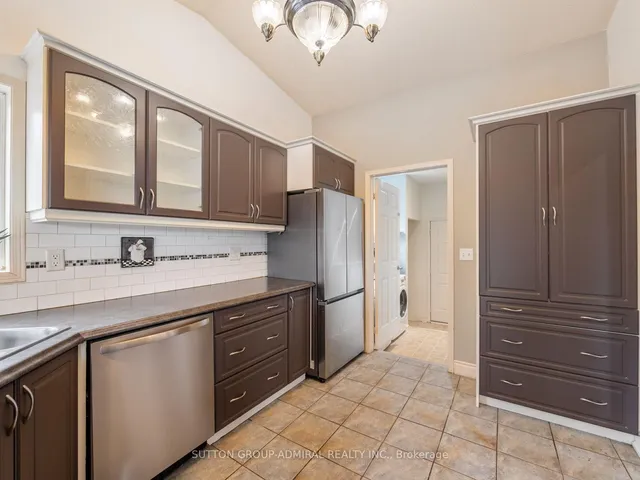 28 Harwood Dr, Barrie 5