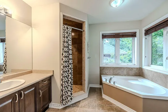 11 Oakmont Ave, Oro-Medonte 5