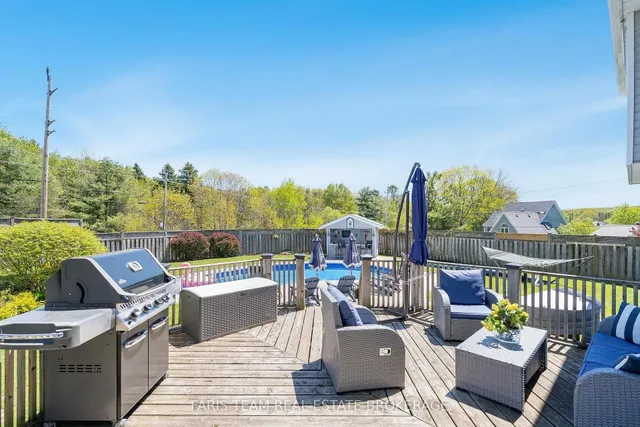 1 Hallen Dr, Penetanguishene 5