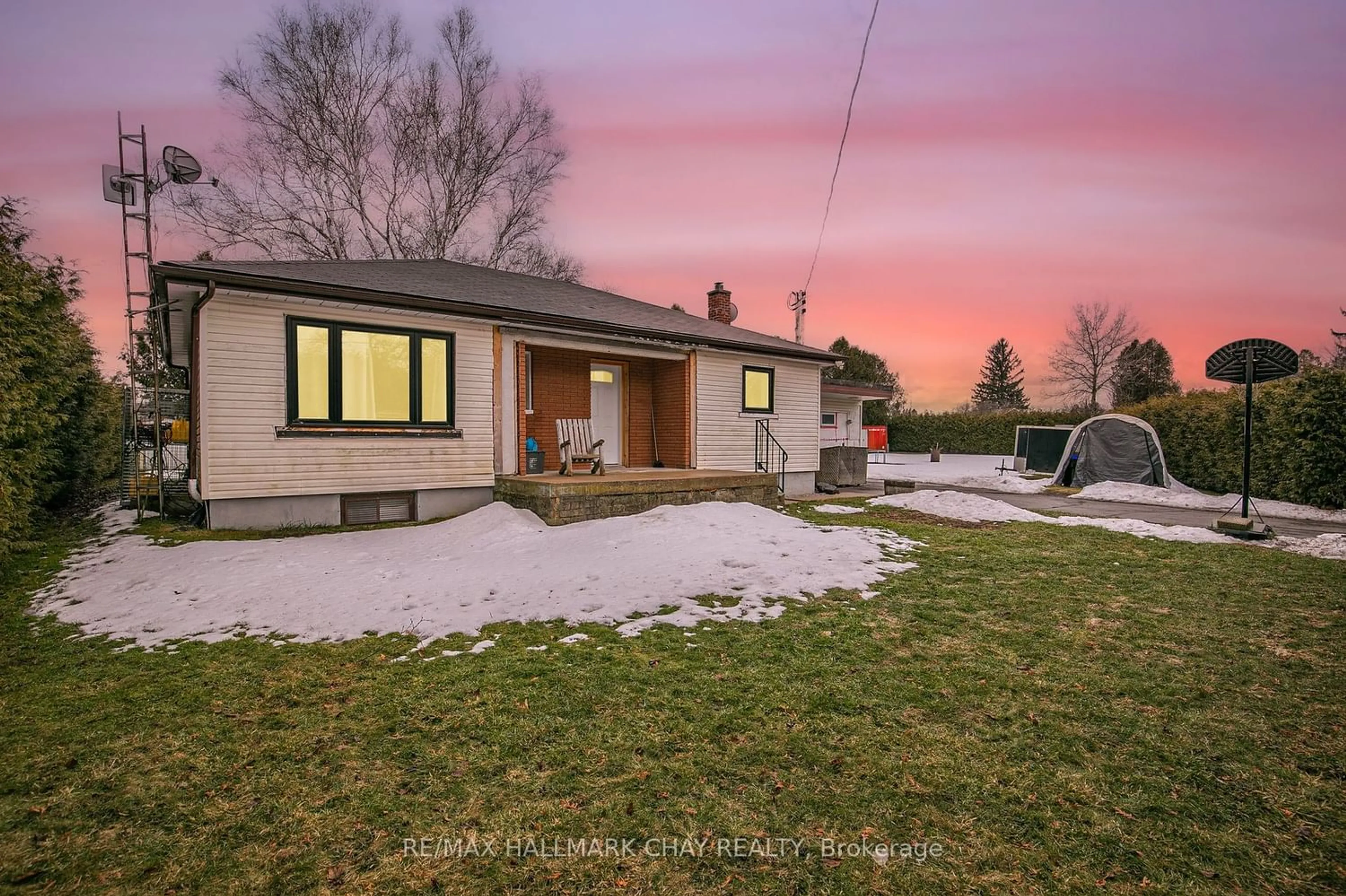 Frontside or backside of a home for 1505 15 & 16 Sdrd, Oro-Medonte Ontario L0L 1T0