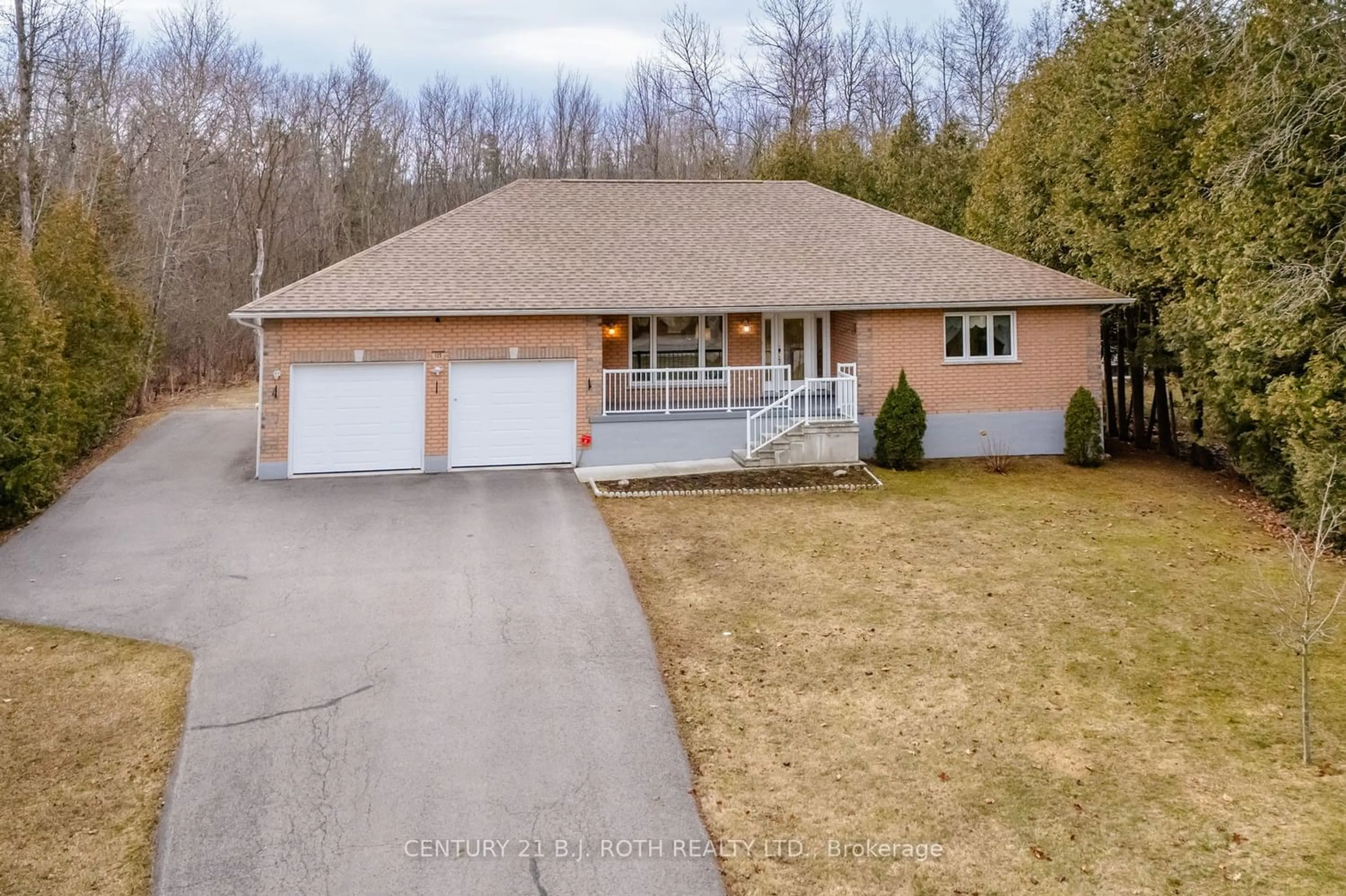 Frontside or backside of a home for 115 Mitchells Beach Rd, Tay Ontario L0K 2A0