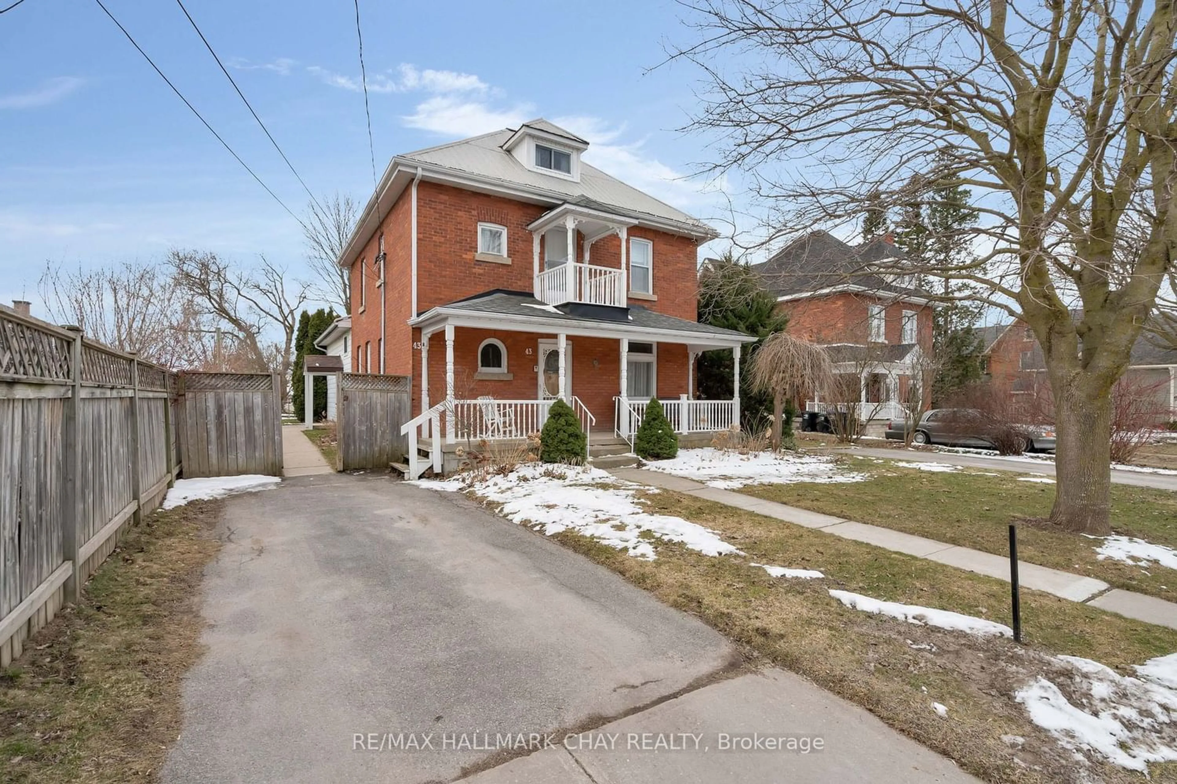 Frontside or backside of a home for 43 Queen St, Springwater Ontario L0L 1P0