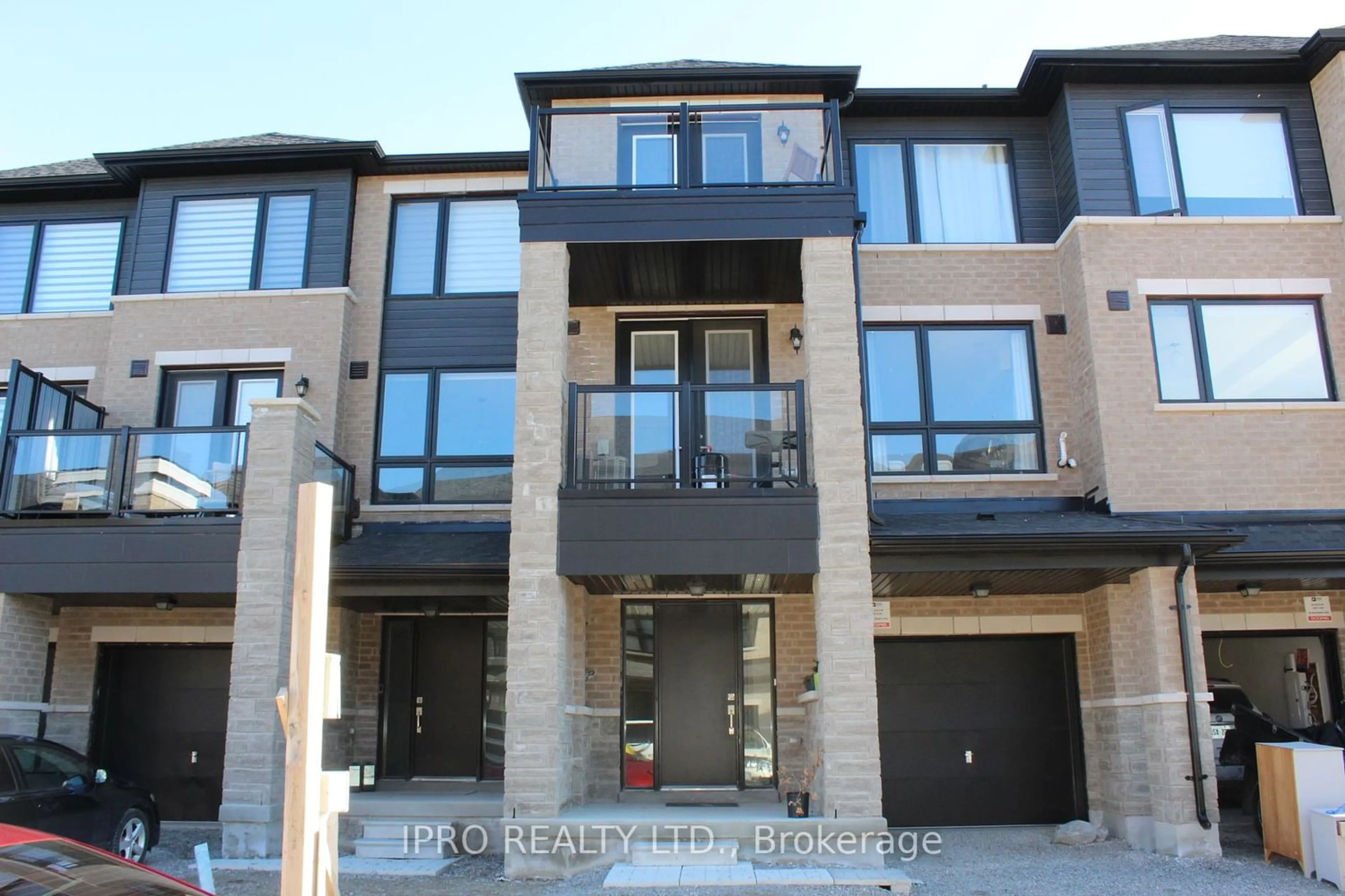 A pic from exterior of the house or condo for 44 Red Maple Lane, Barrie Ontario L9J 0N7
