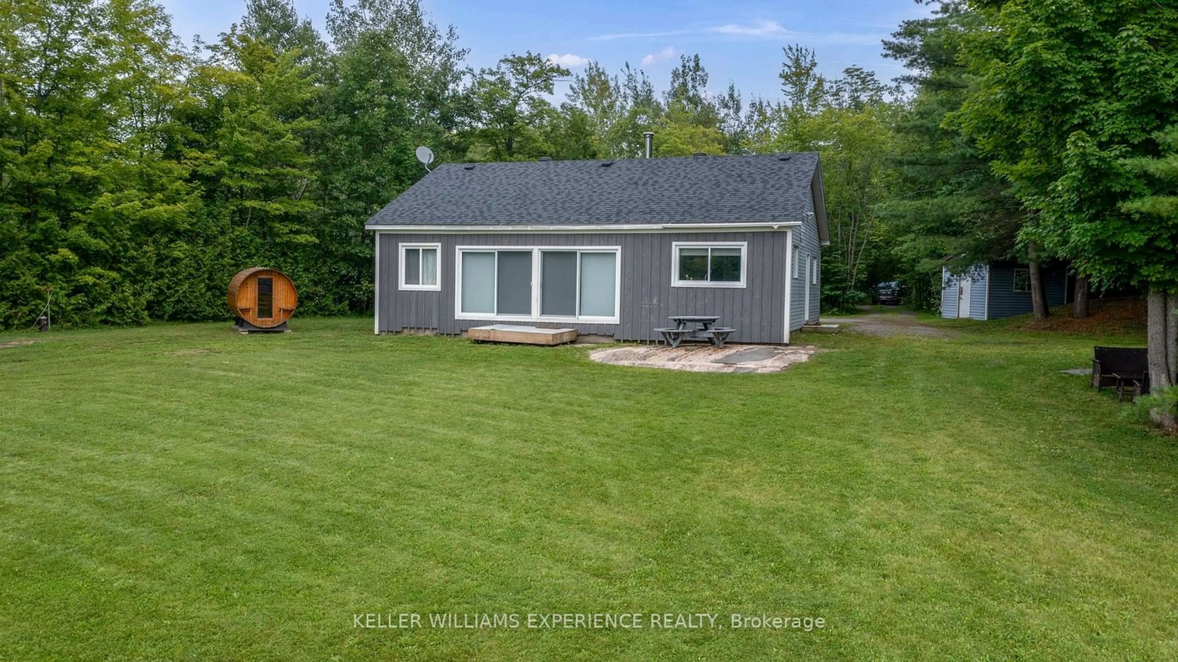 Cottage for 380 Corrievale Rd, Severn Ontario L0K 1S0