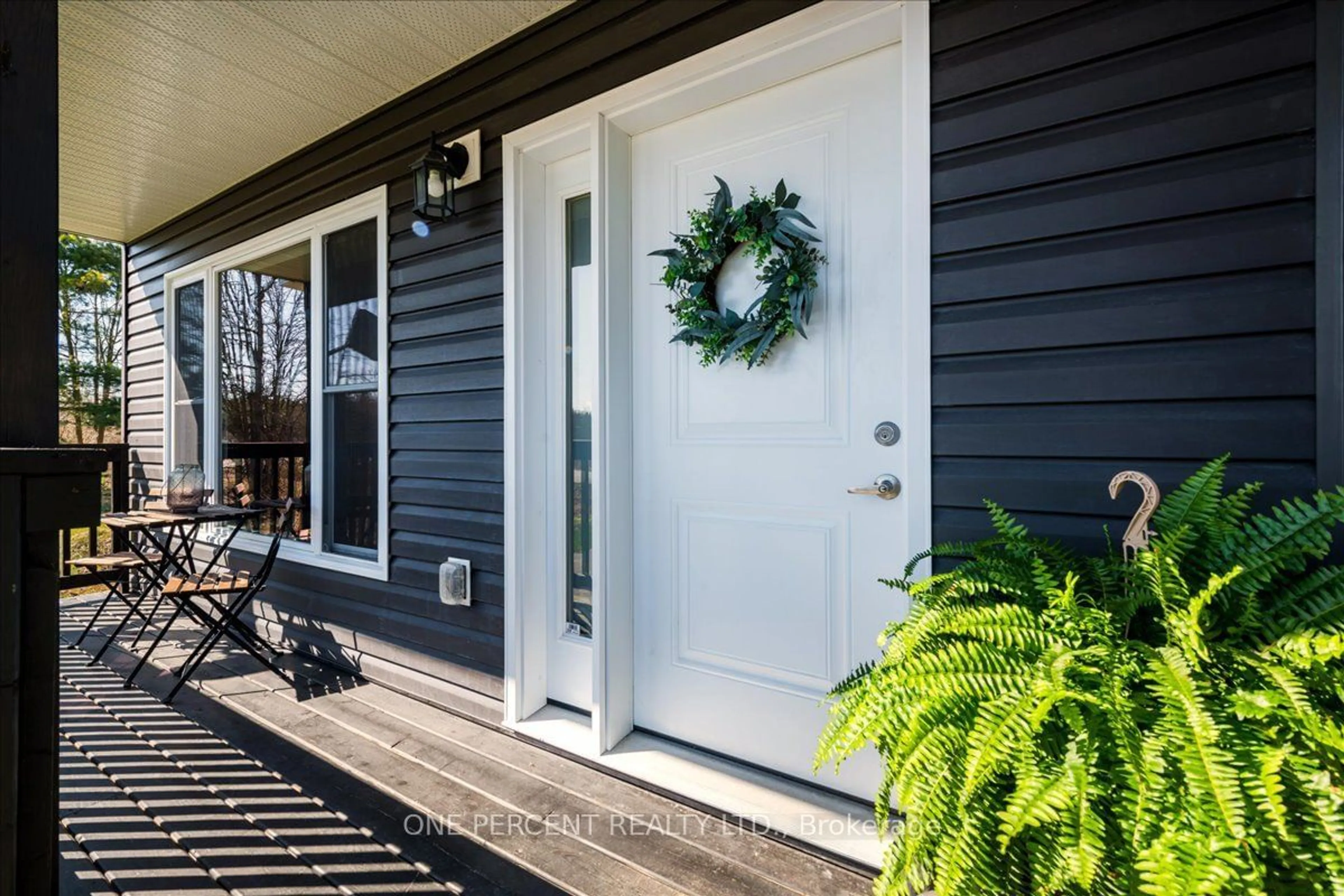 Indoor entryway for 3156 Port Severn Rd, Severn Ontario L0K 1S0