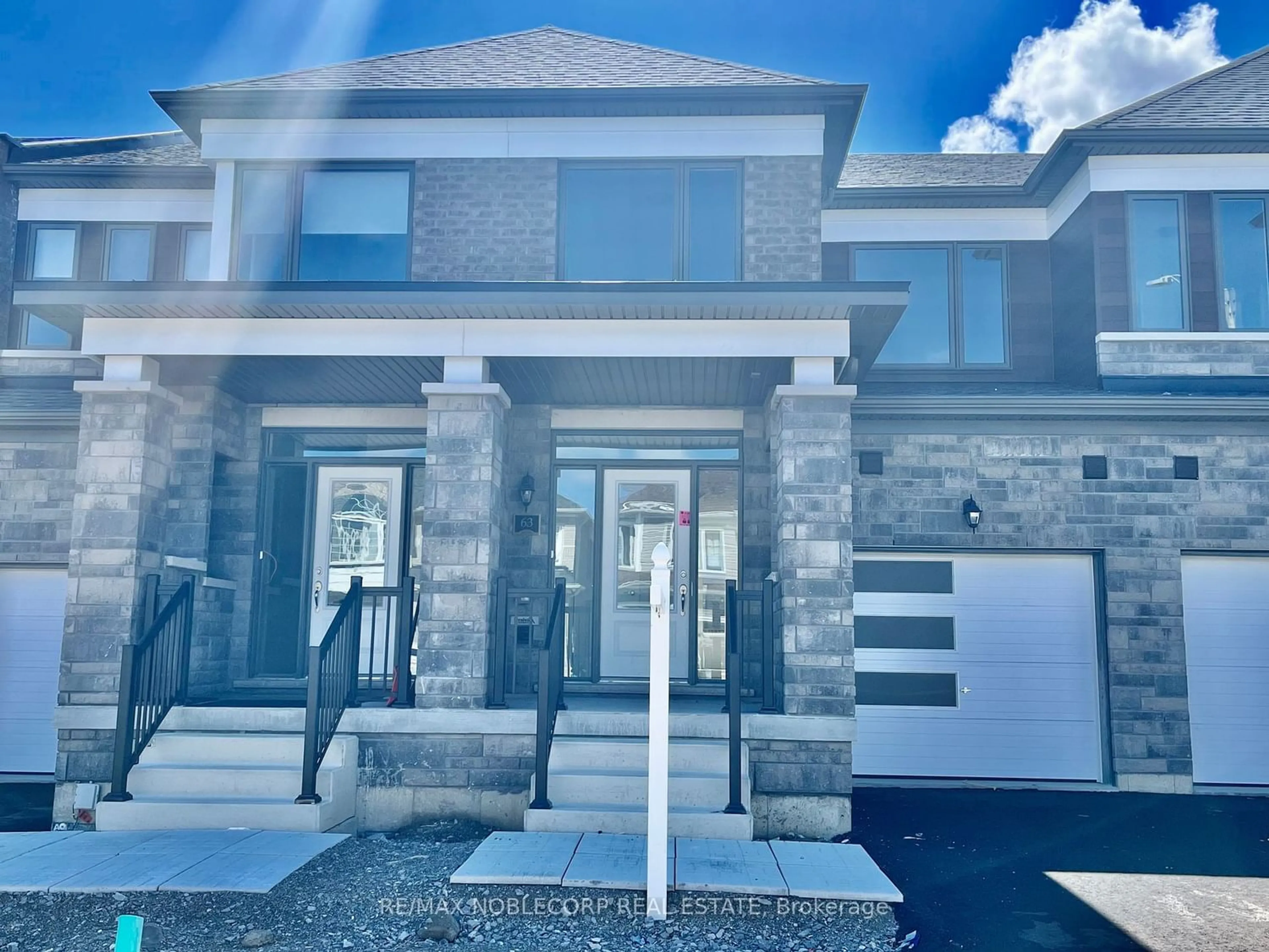 A pic from exterior of the house or condo for 63 Bannister Rd, Barrie Ontario L9J 0L6