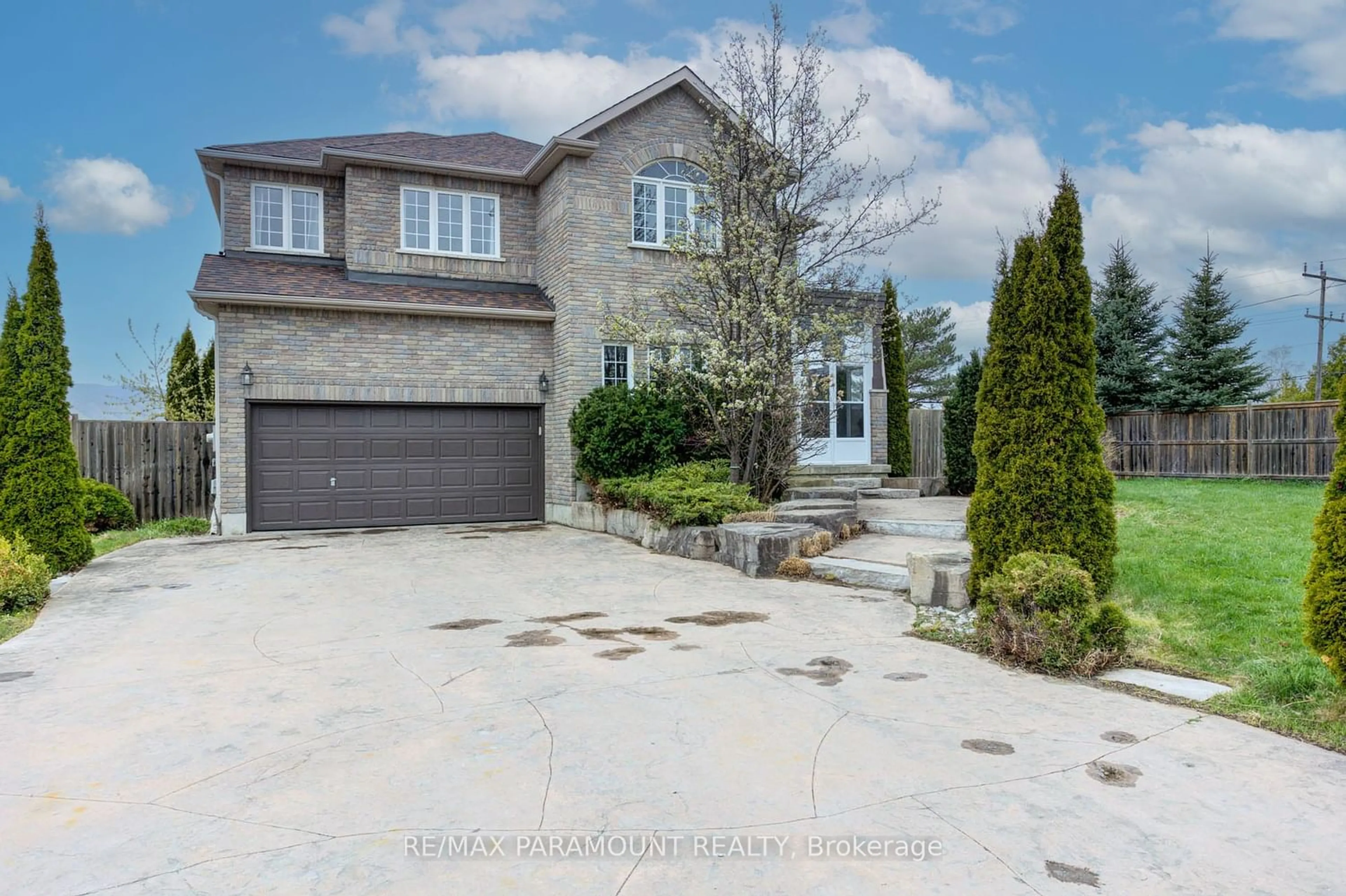 Frontside or backside of a home for 12 Hill St, Collingwood Ontario L9Y 0A7