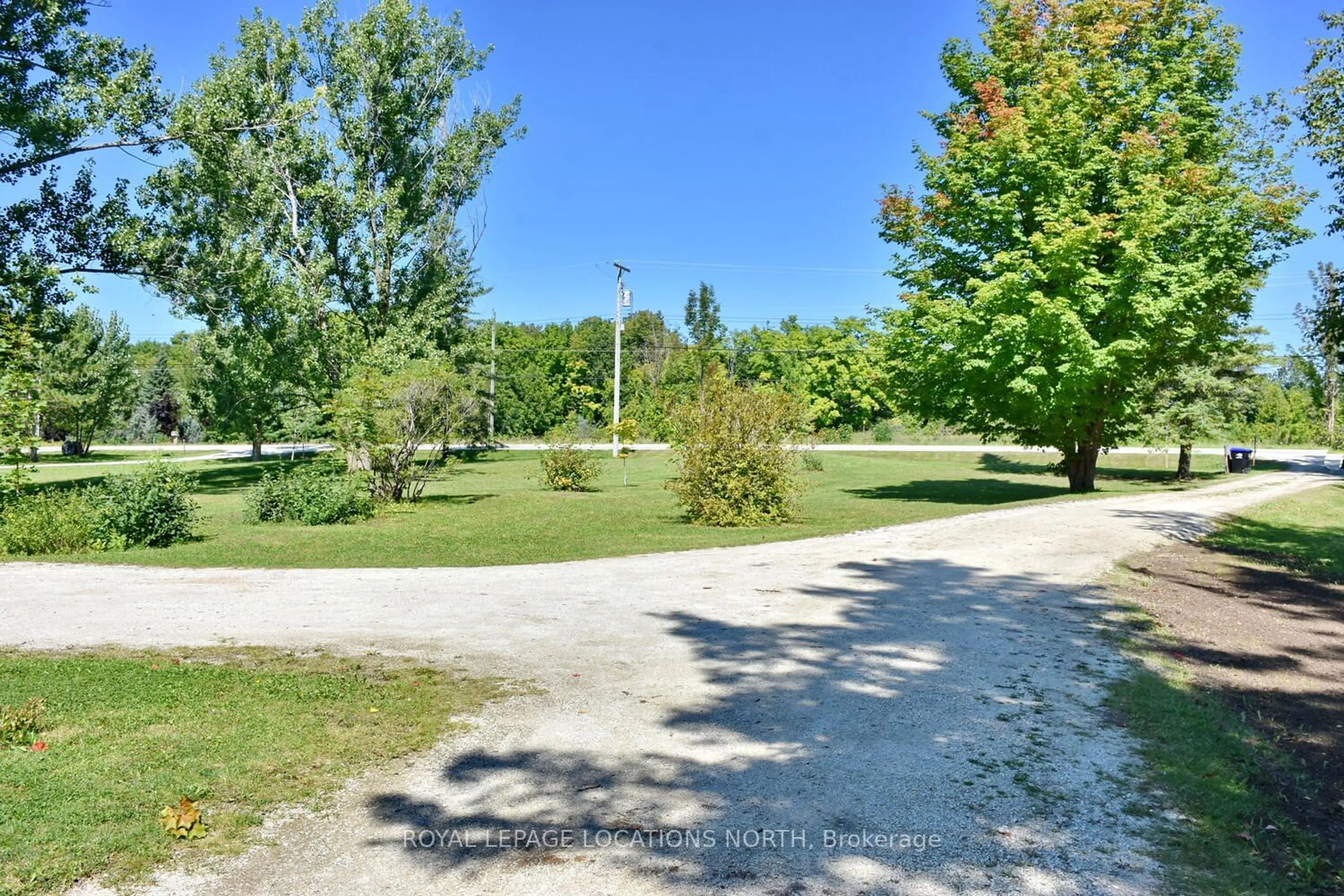 Street view for 964 Sixth St, Collingwood Ontario L9Y 3Y9