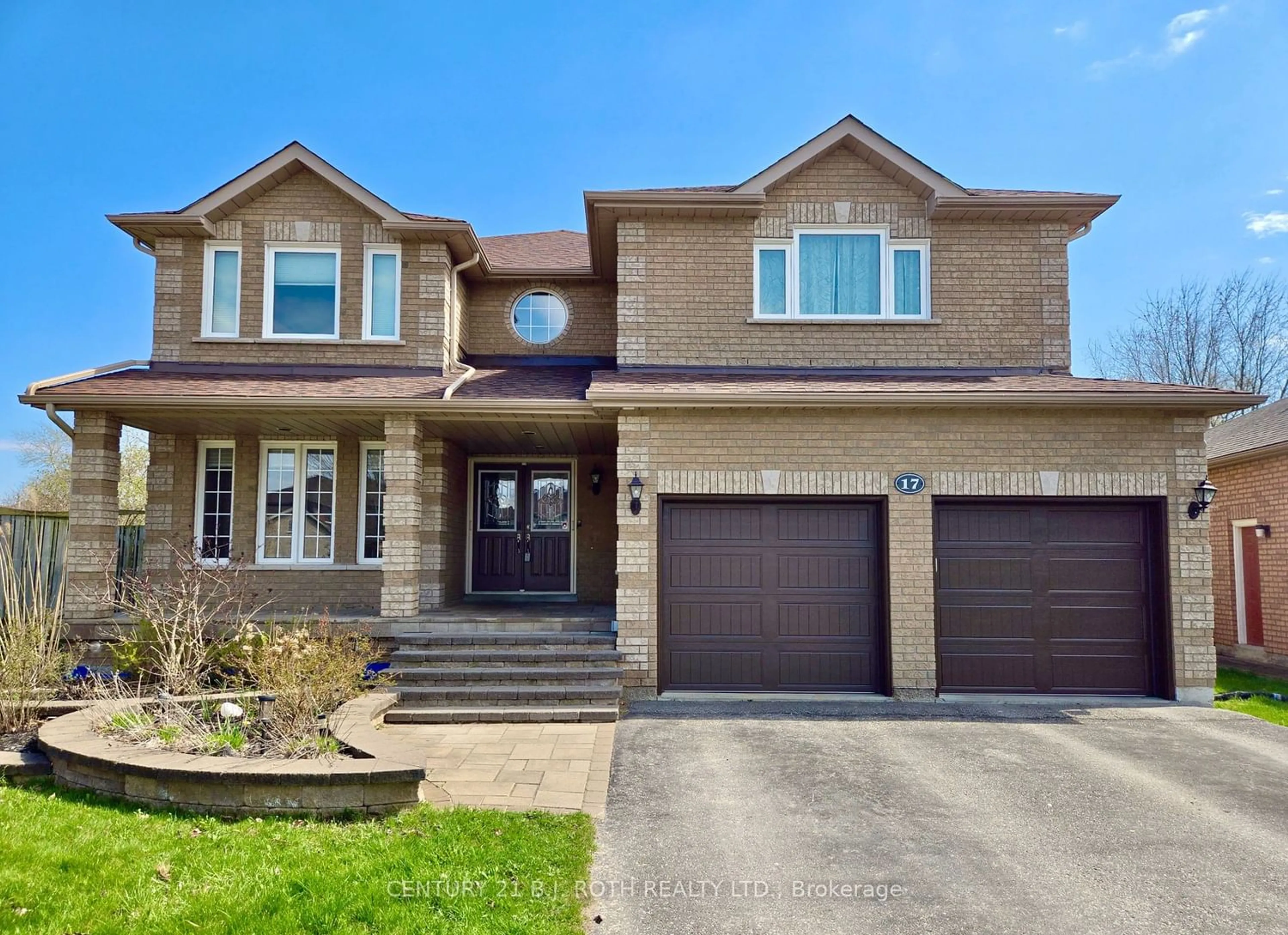 Frontside or backside of a home for 17 Newberry Crt, Barrie Ontario L4N 0M9