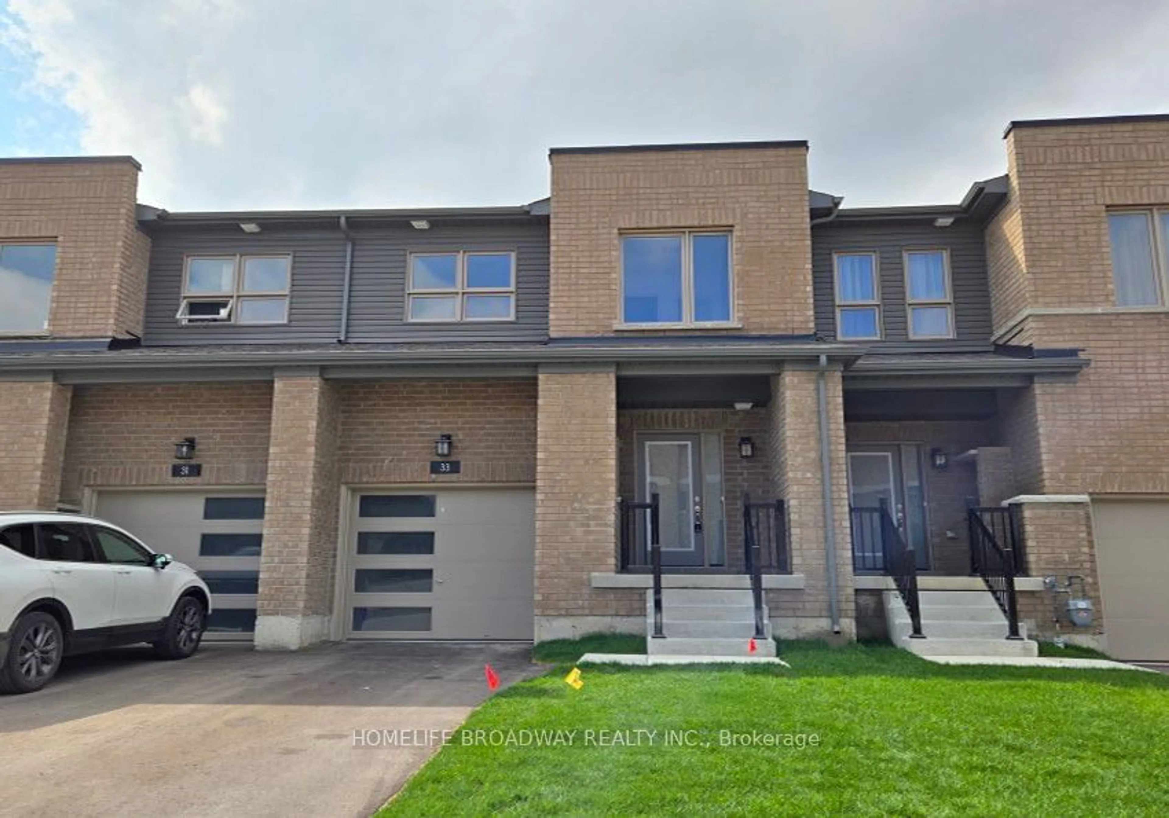 A pic from exterior of the house or condo for 33 Evergreen Terr, Barrie Ontario L9J 0M6