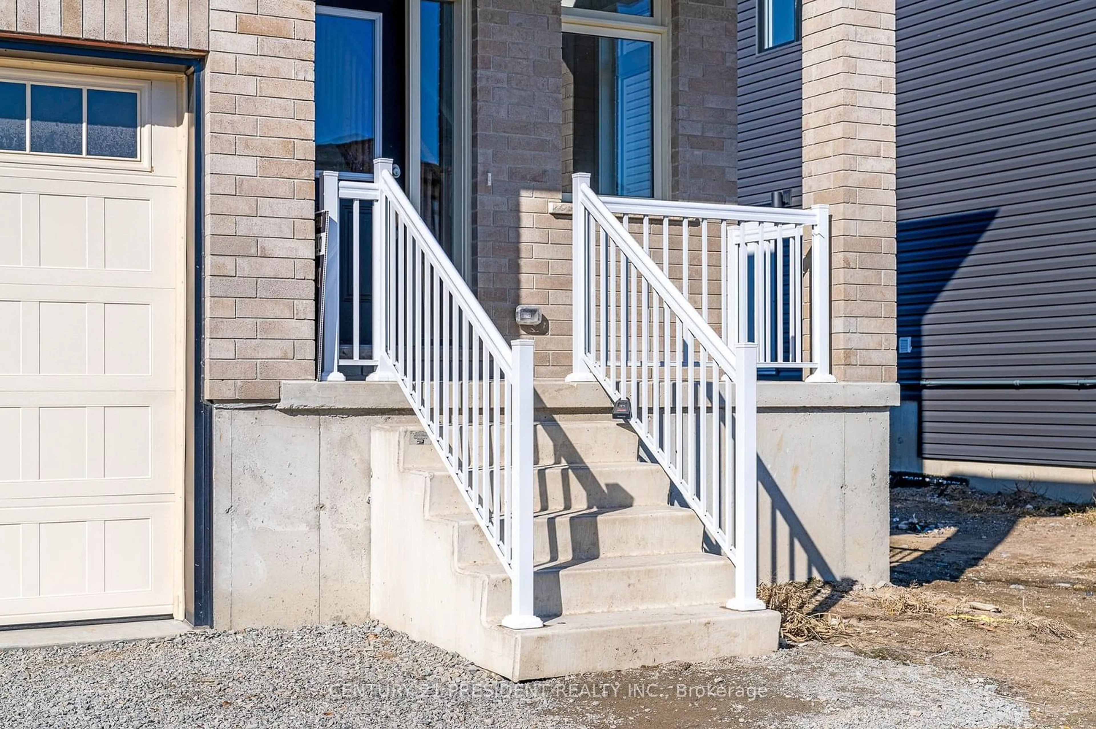 Stairs for 62 Allenwood Rd, Springwater Ontario L0L 1P0