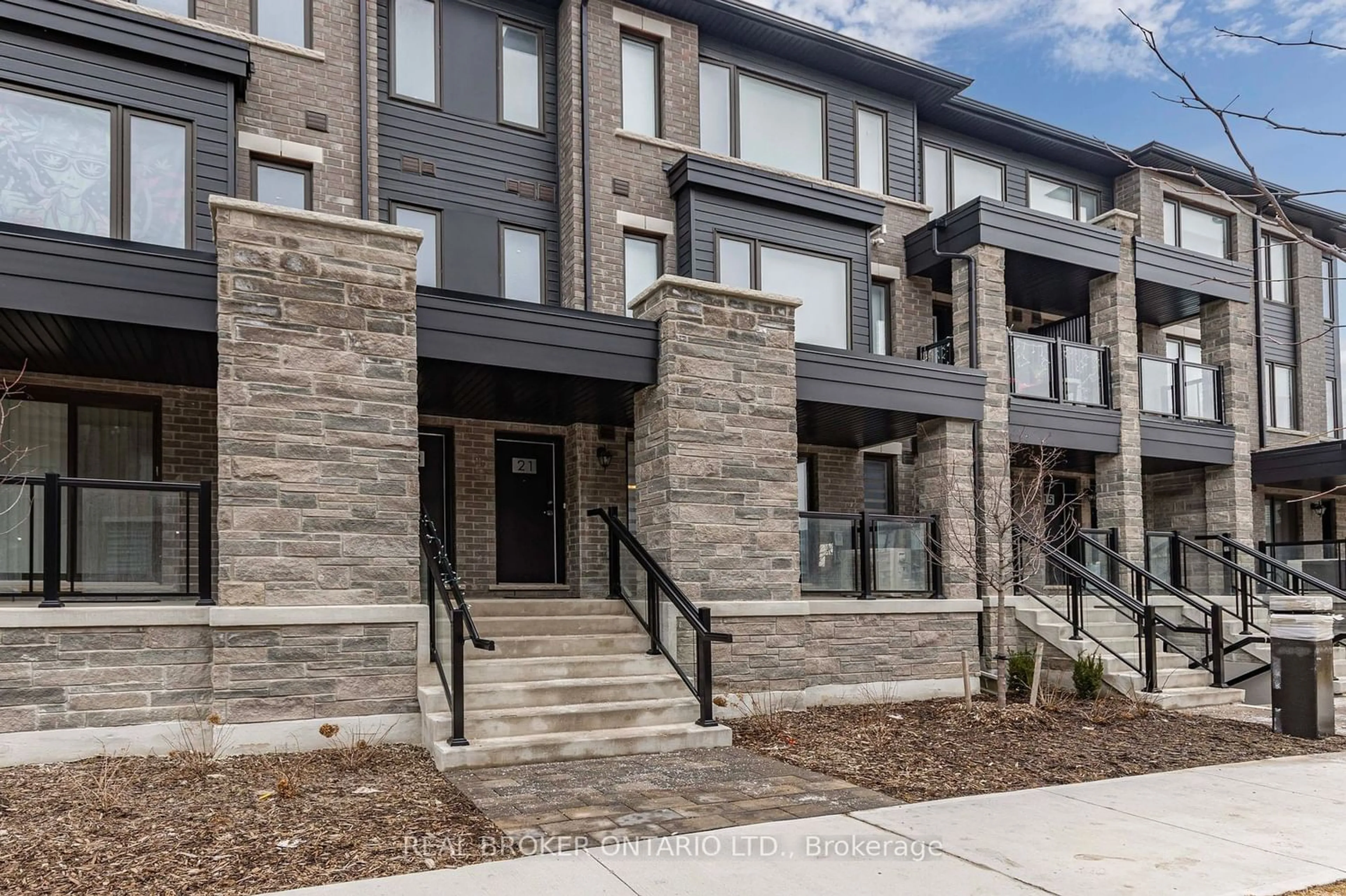 A pic from exterior of the house or condo for 21 Magnolia Lane, Barrie Ontario L9J 0N9