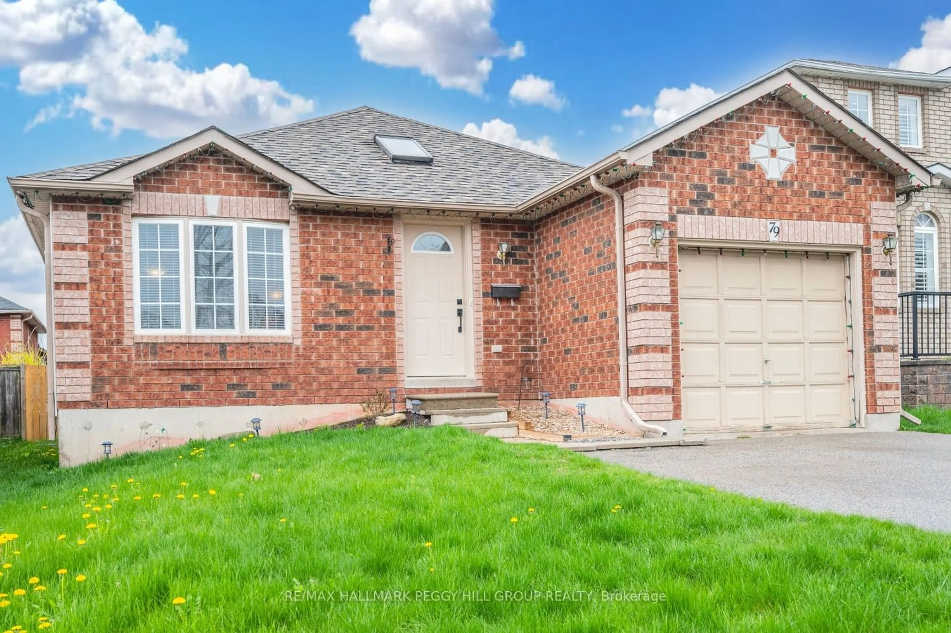 Home with brick exterior material for 79 Ambler Bay, Barrie Ontario L4M 7A6