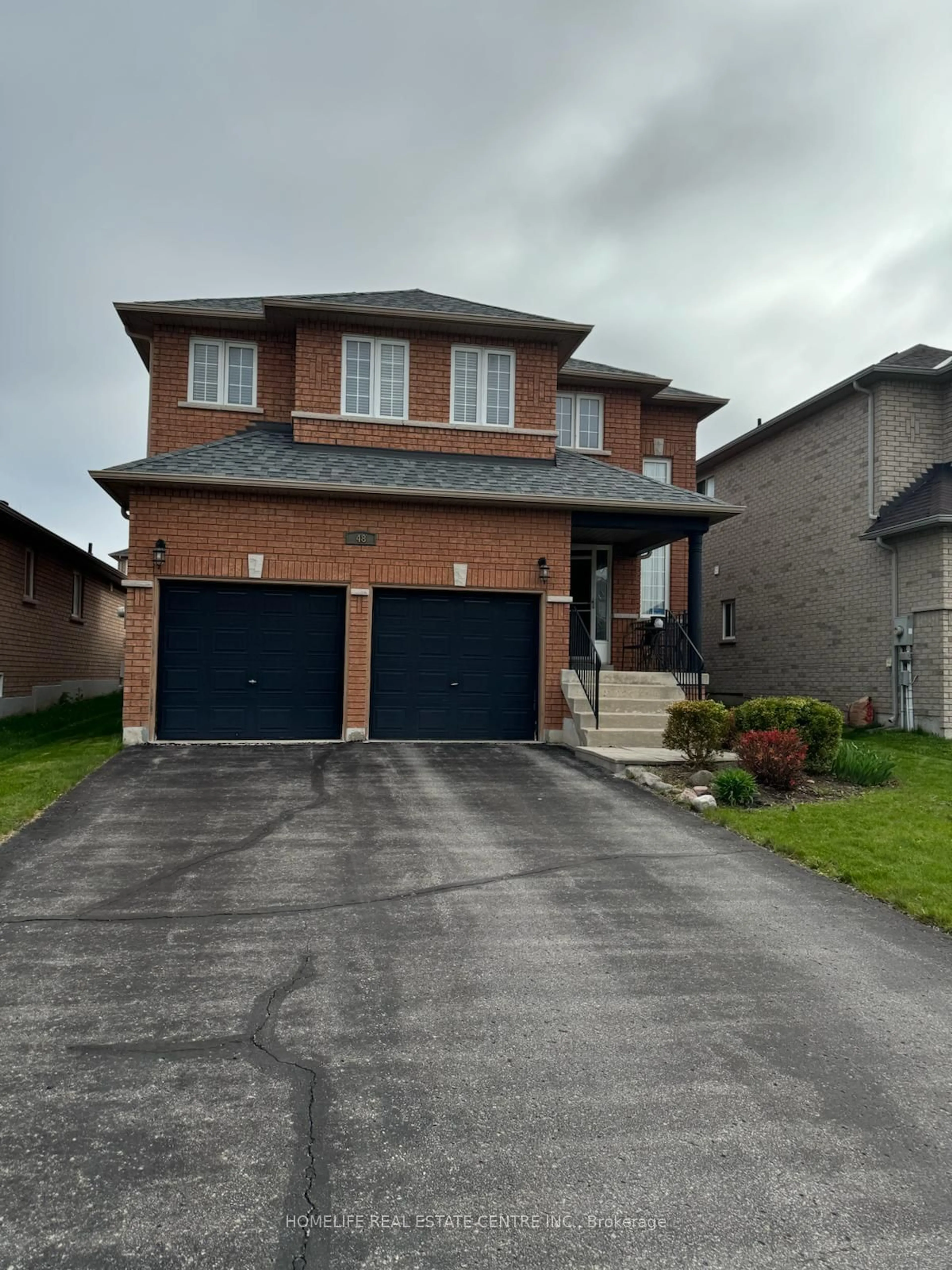 Frontside or backside of a home for 48 Prince Of Wales Dr, Barrie Ontario L4N 0T1