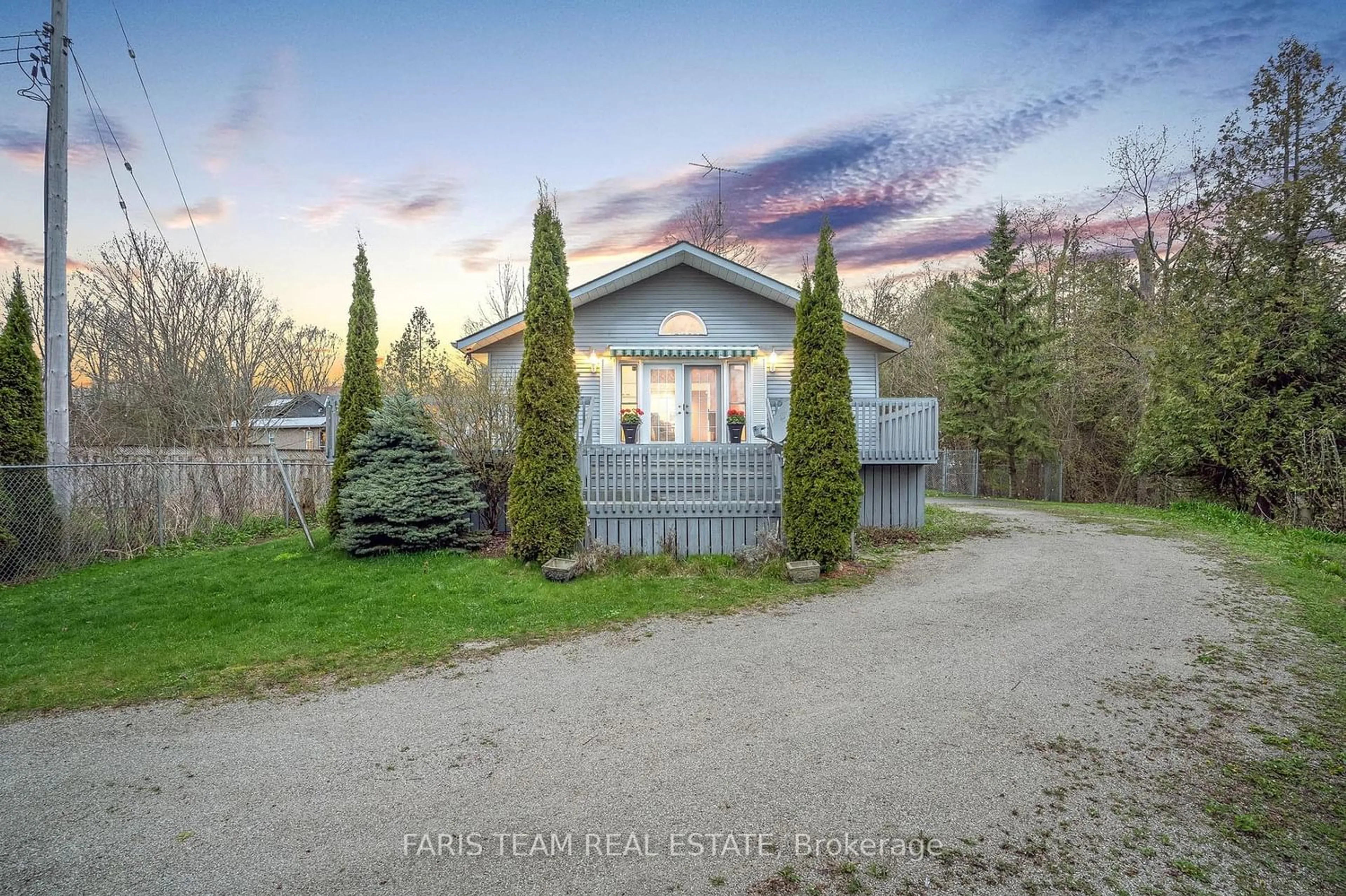 Cottage for 17 Palm Beach Rd, Oro-Medonte Ontario L0L 1T0