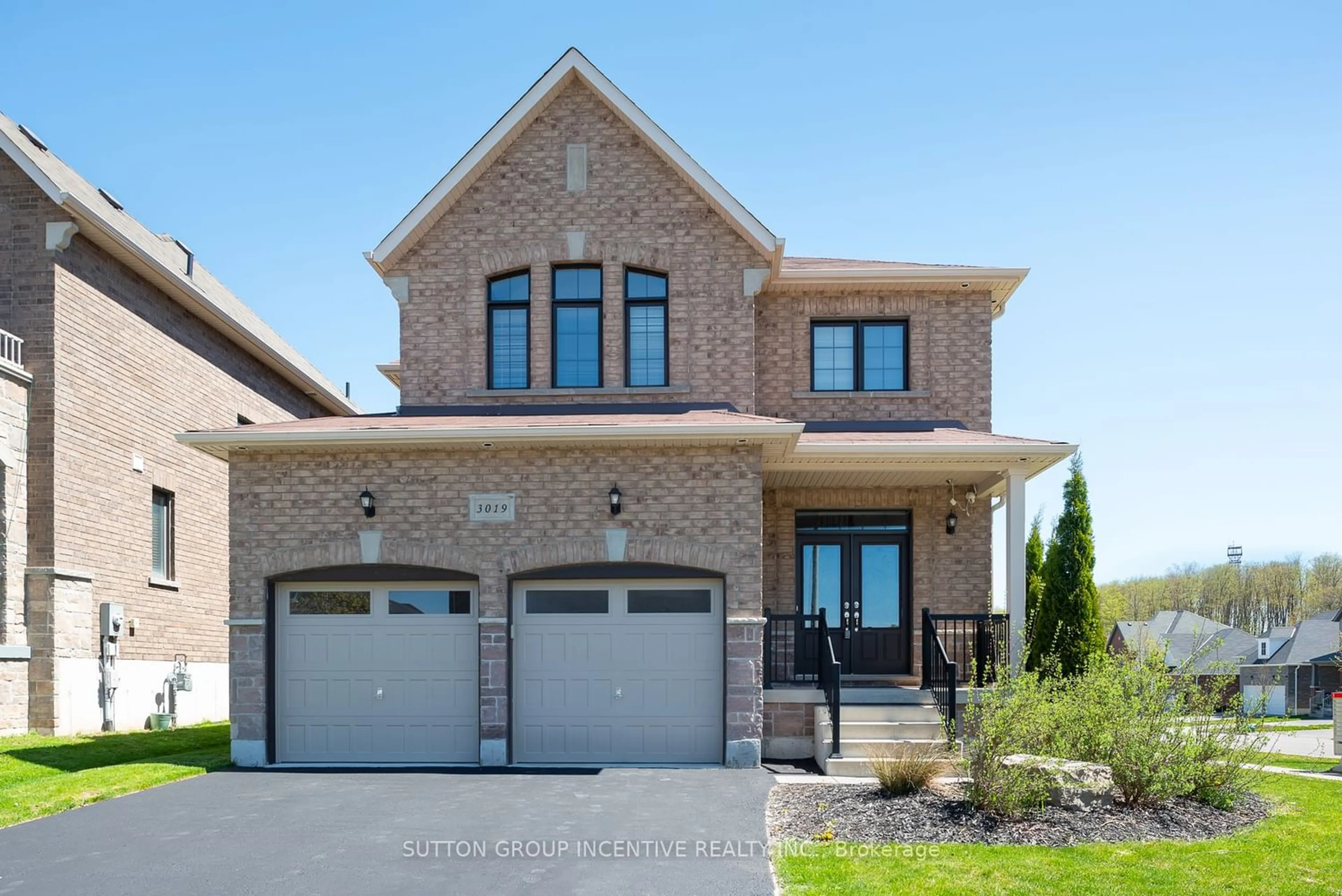 Home with brick exterior material for 3019 Orion Blvd, Orillia Ontario L3V 8J5