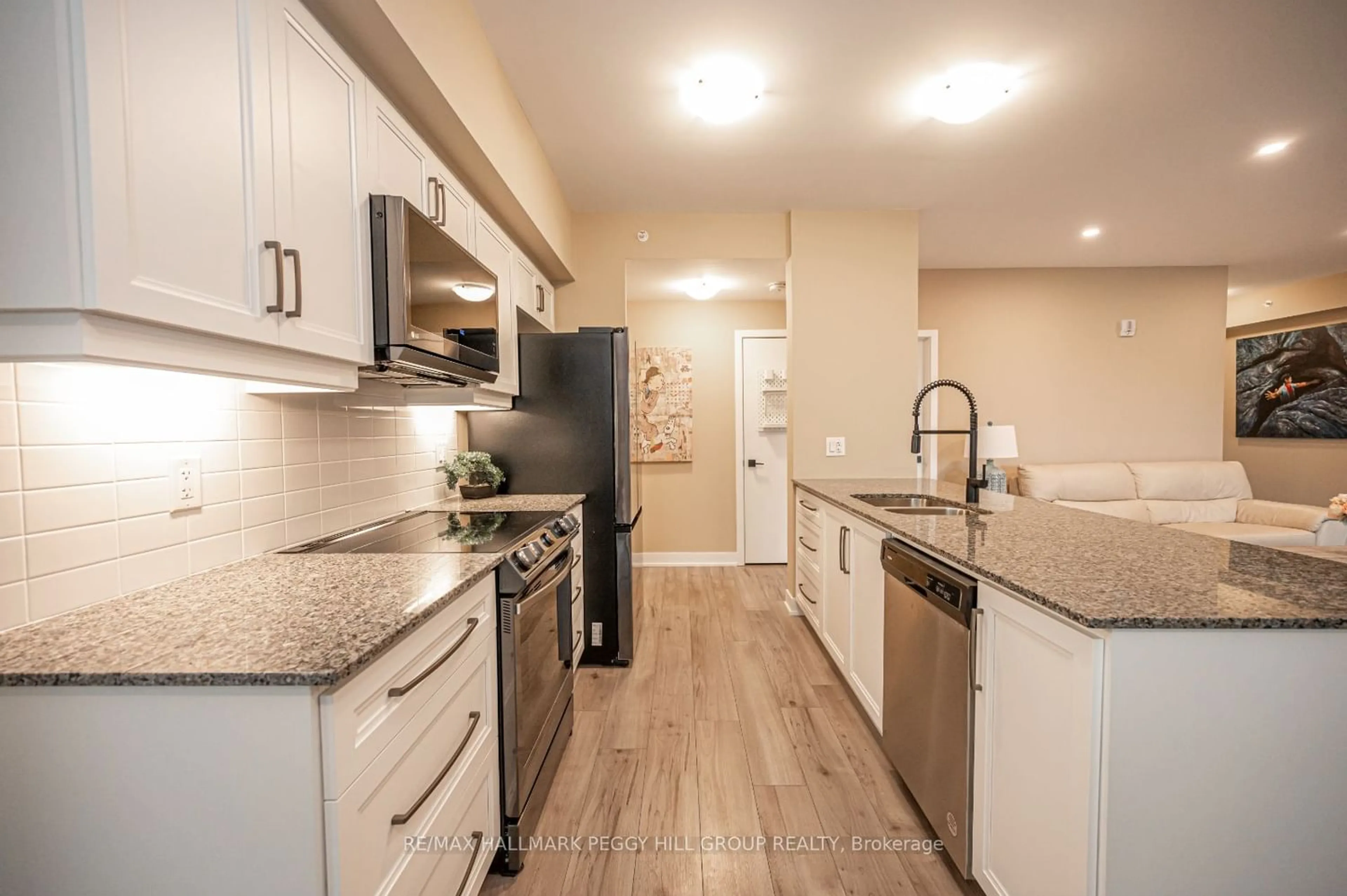Standard kitchen for 4 Spice Way #617, Barrie Ontario L9J 0M2
