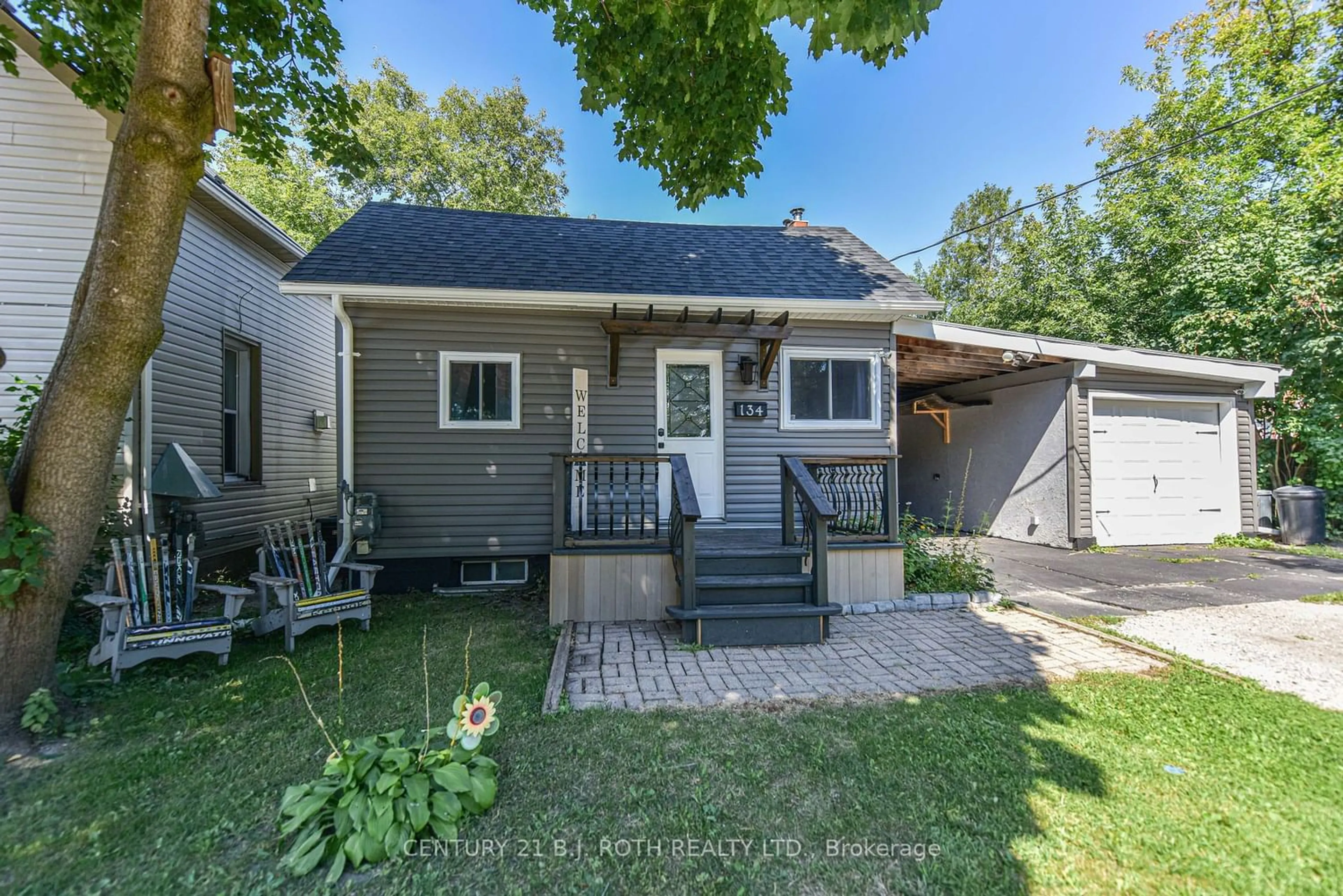 Frontside or backside of a home for 134 Victoria Street St, Orillia Ontario L3V 2W2