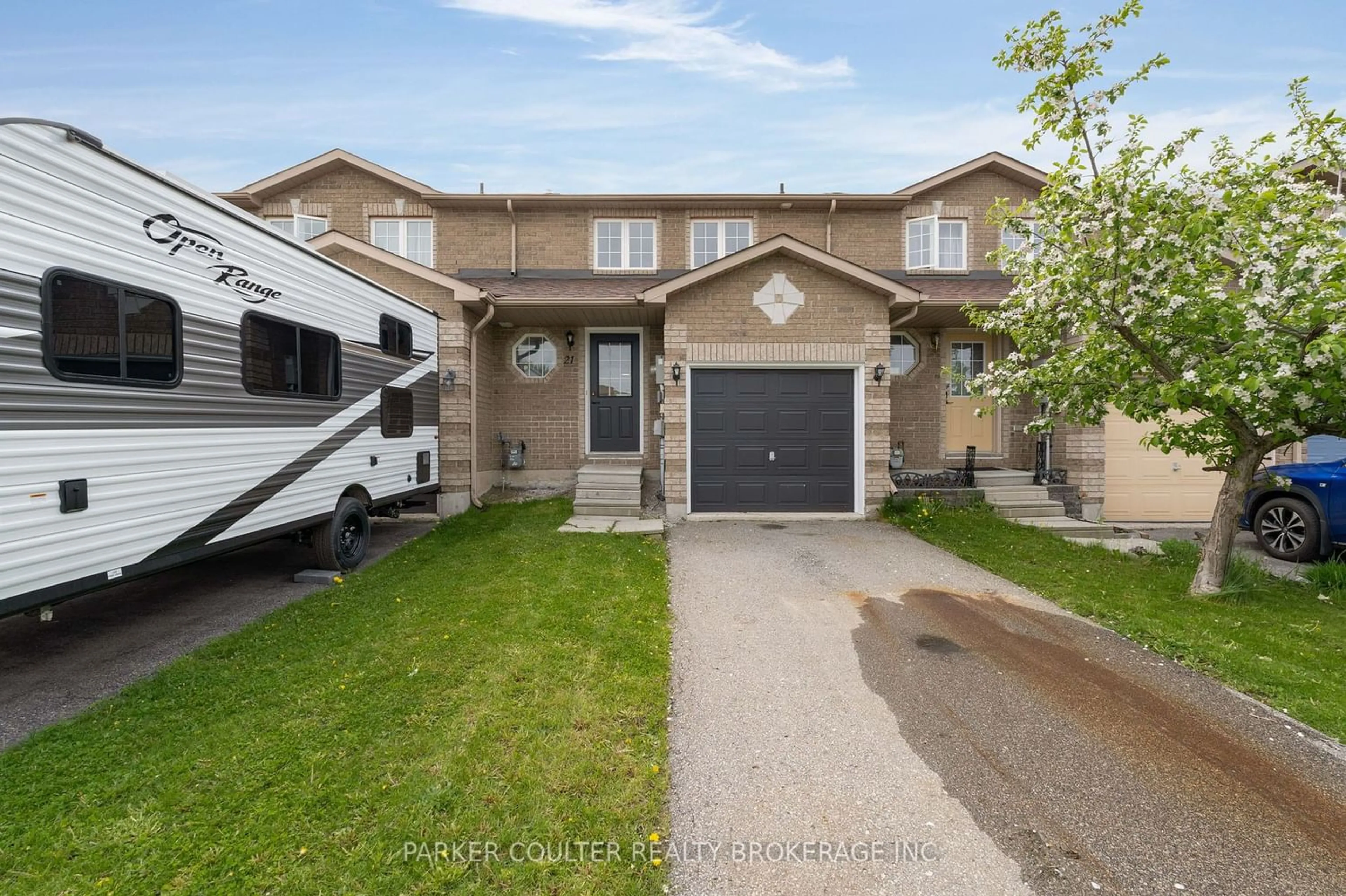 Frontside or backside of a home for 21 Coronation Pkwy, Barrie Ontario L4M 7J9
