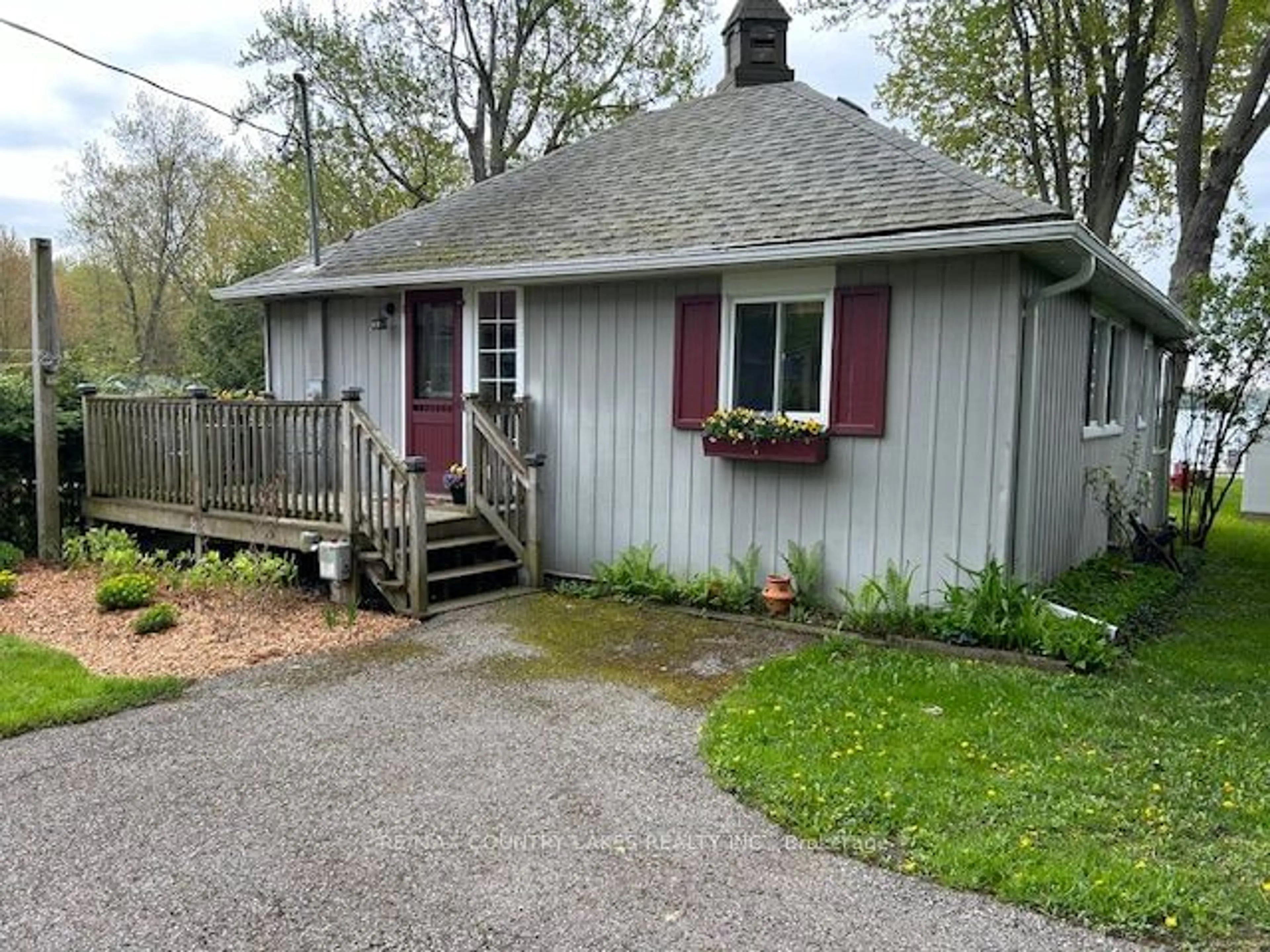 Cottage for 2683 Lone Birch Tr, Ramara Ontario L0K 1B0