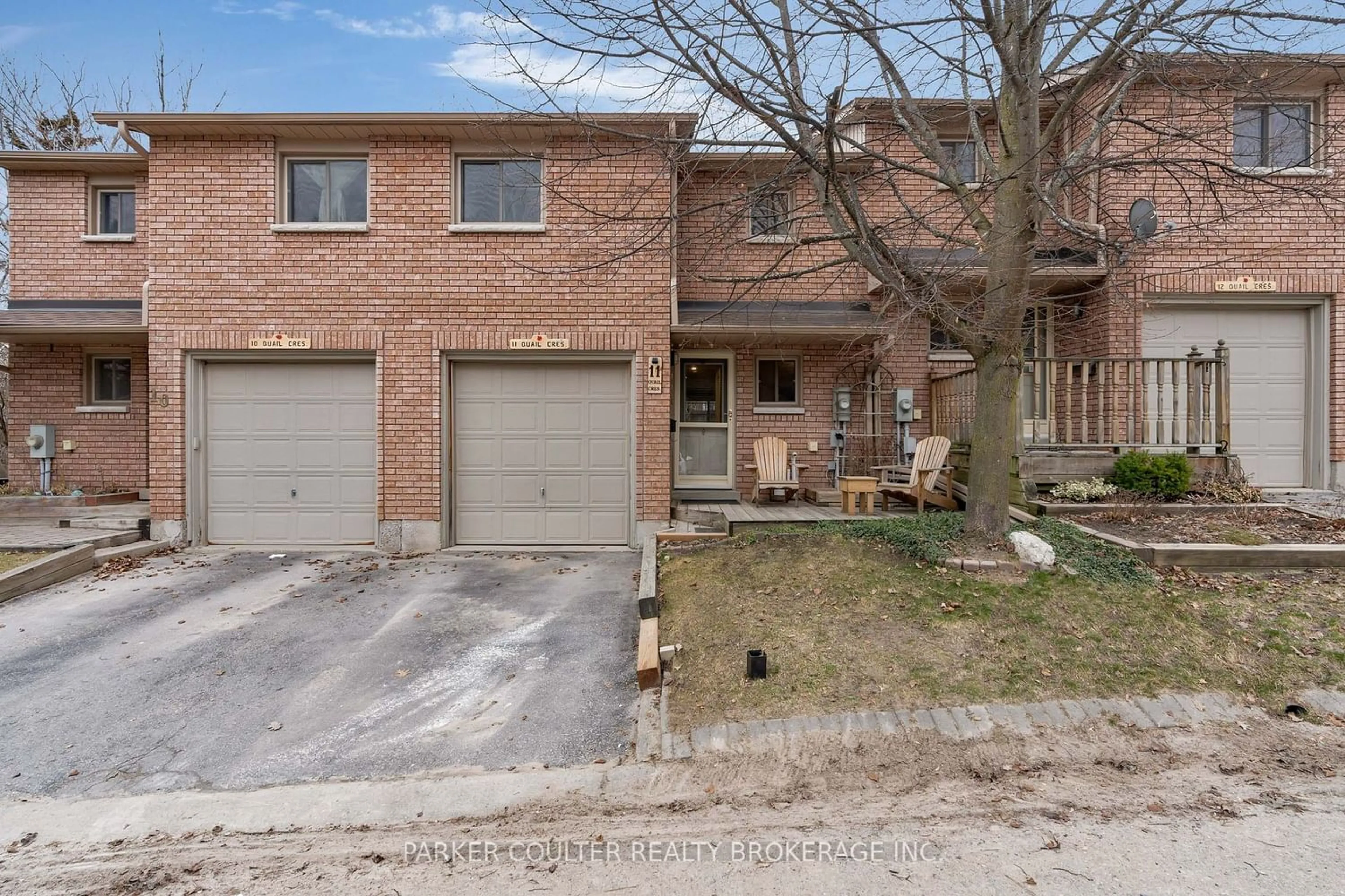 A pic from exterior of the house or condo for 11 Quail Cres, Barrie Ontario L4N 6X1