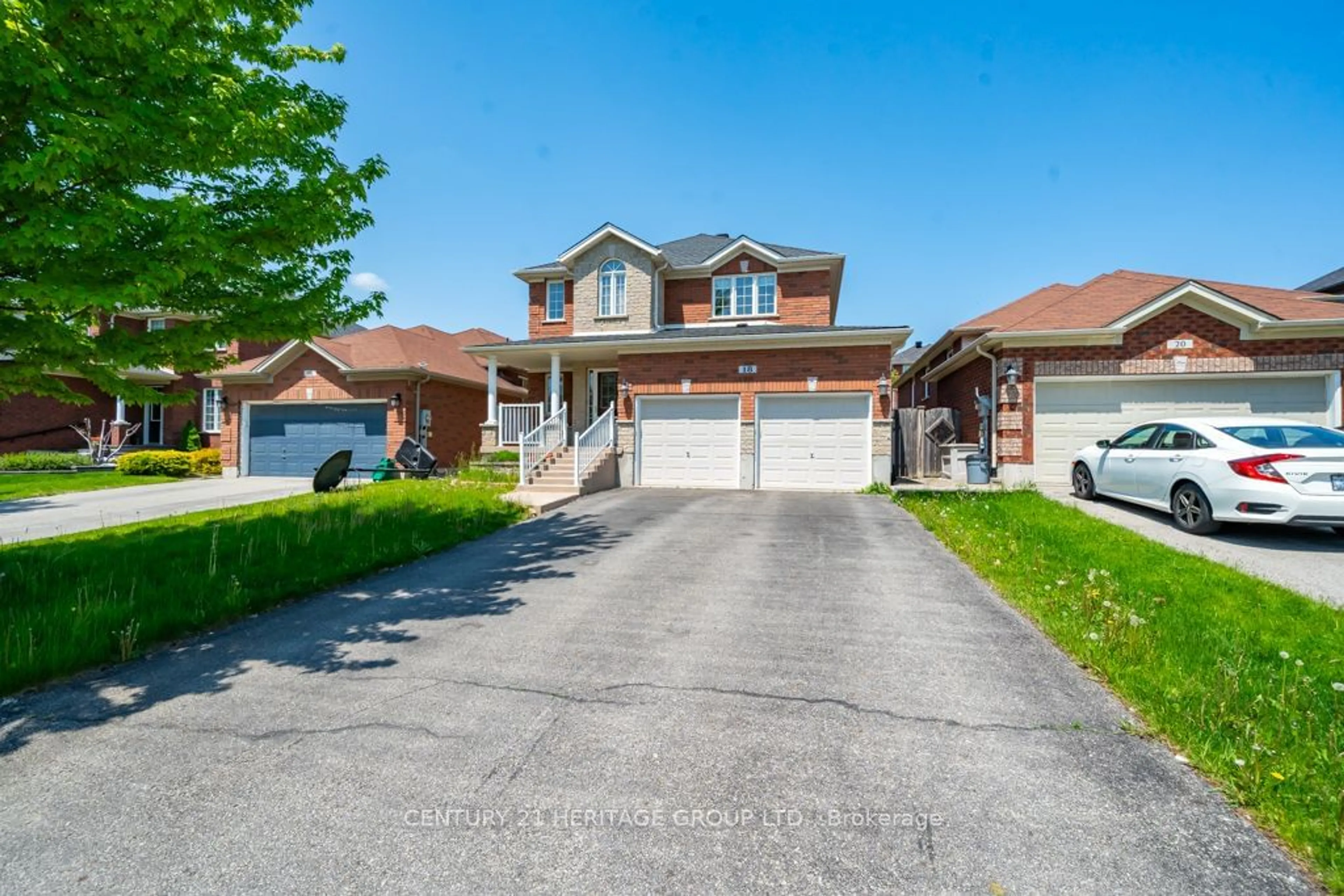 Frontside or backside of a home for 18 Empire Dr, Barrie Ontario L4N 0Y9