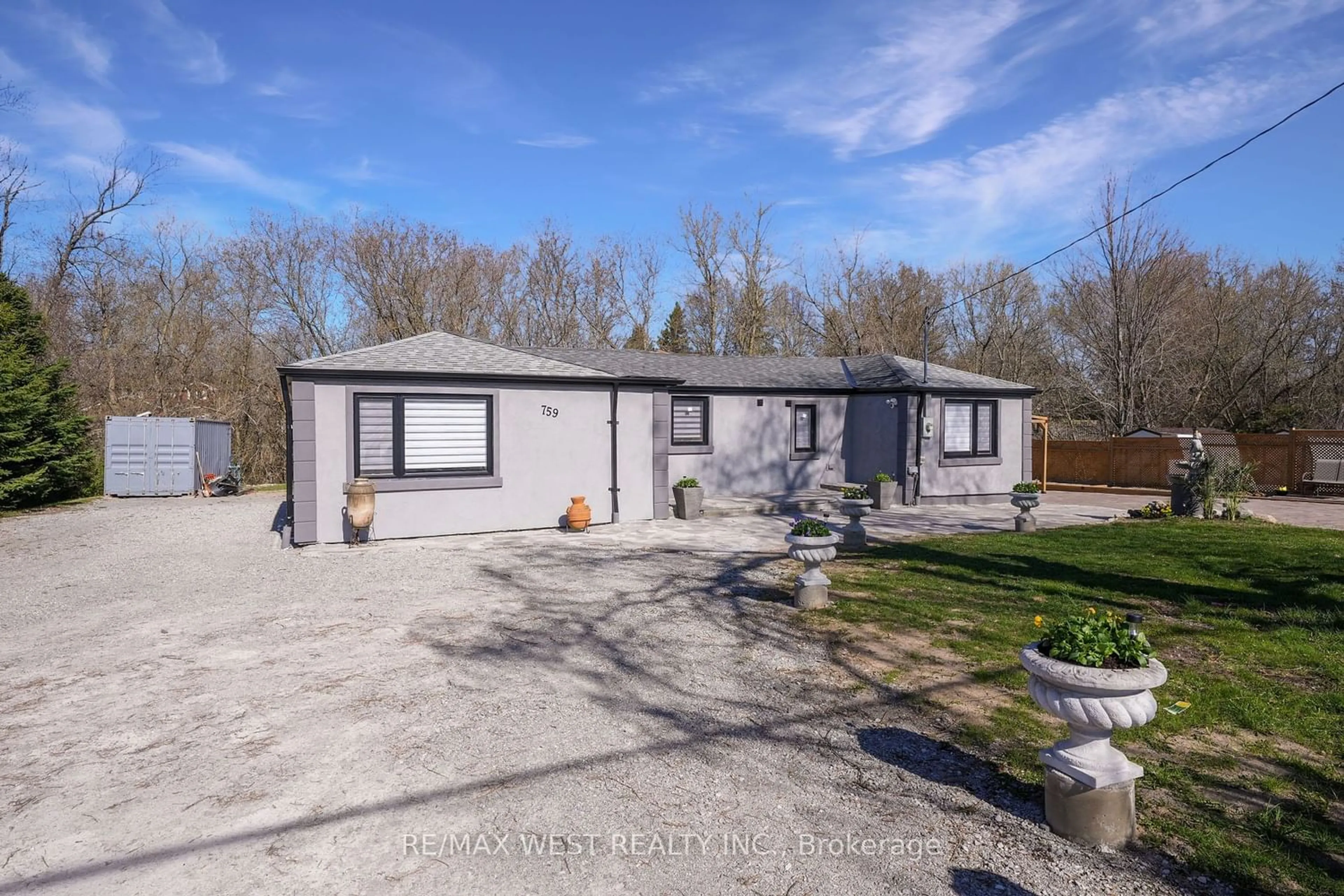 Frontside or backside of a home for 759 Essa Rd, Barrie Ontario L4N 9G1