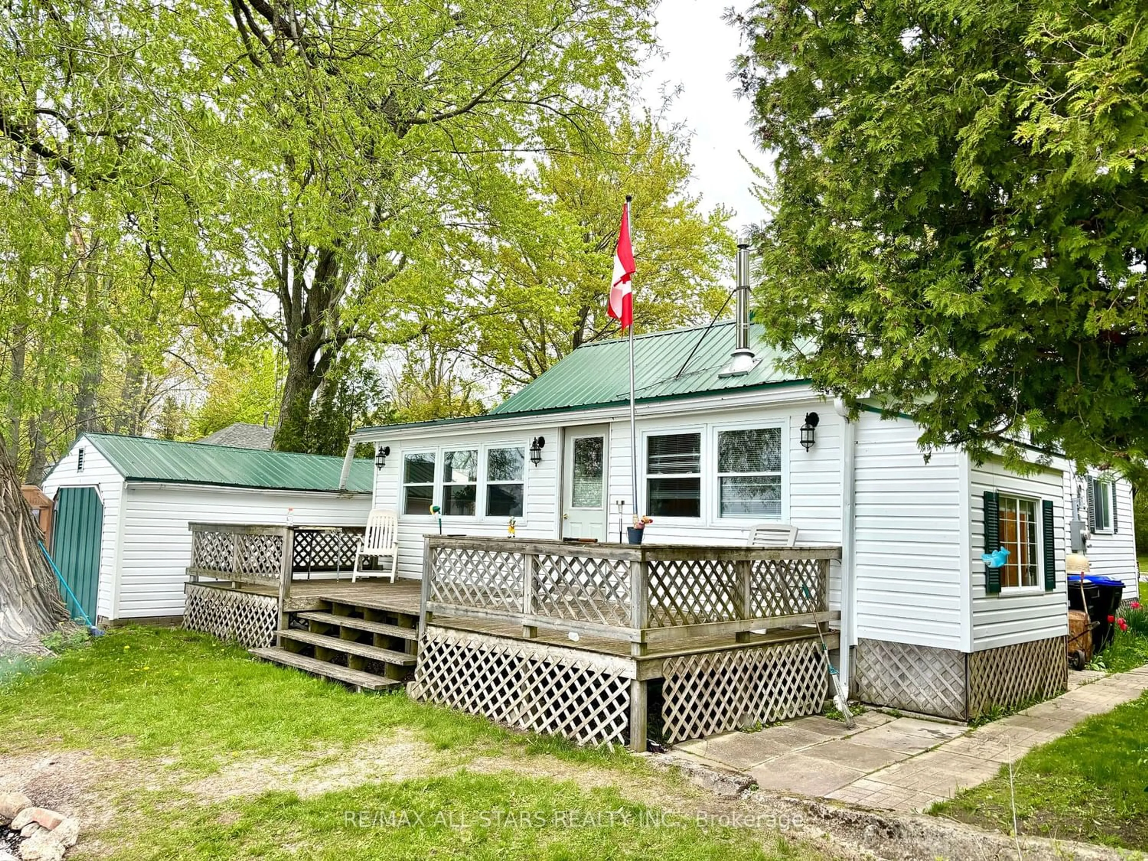 Cottage for 2644 Lakeshore Dr, Ramara Ontario L0K 1B0