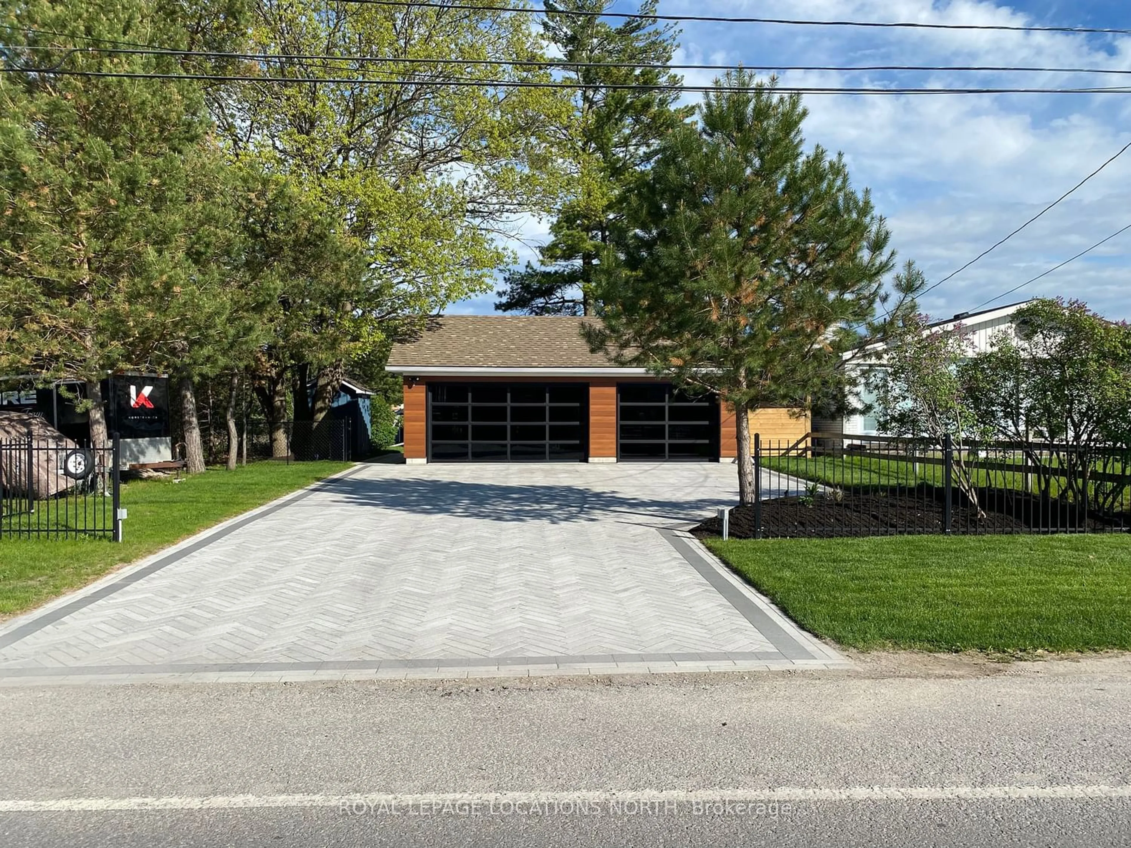 Unknown for 807 Mosley St, Wasaga Beach Ontario L9Z 2H5