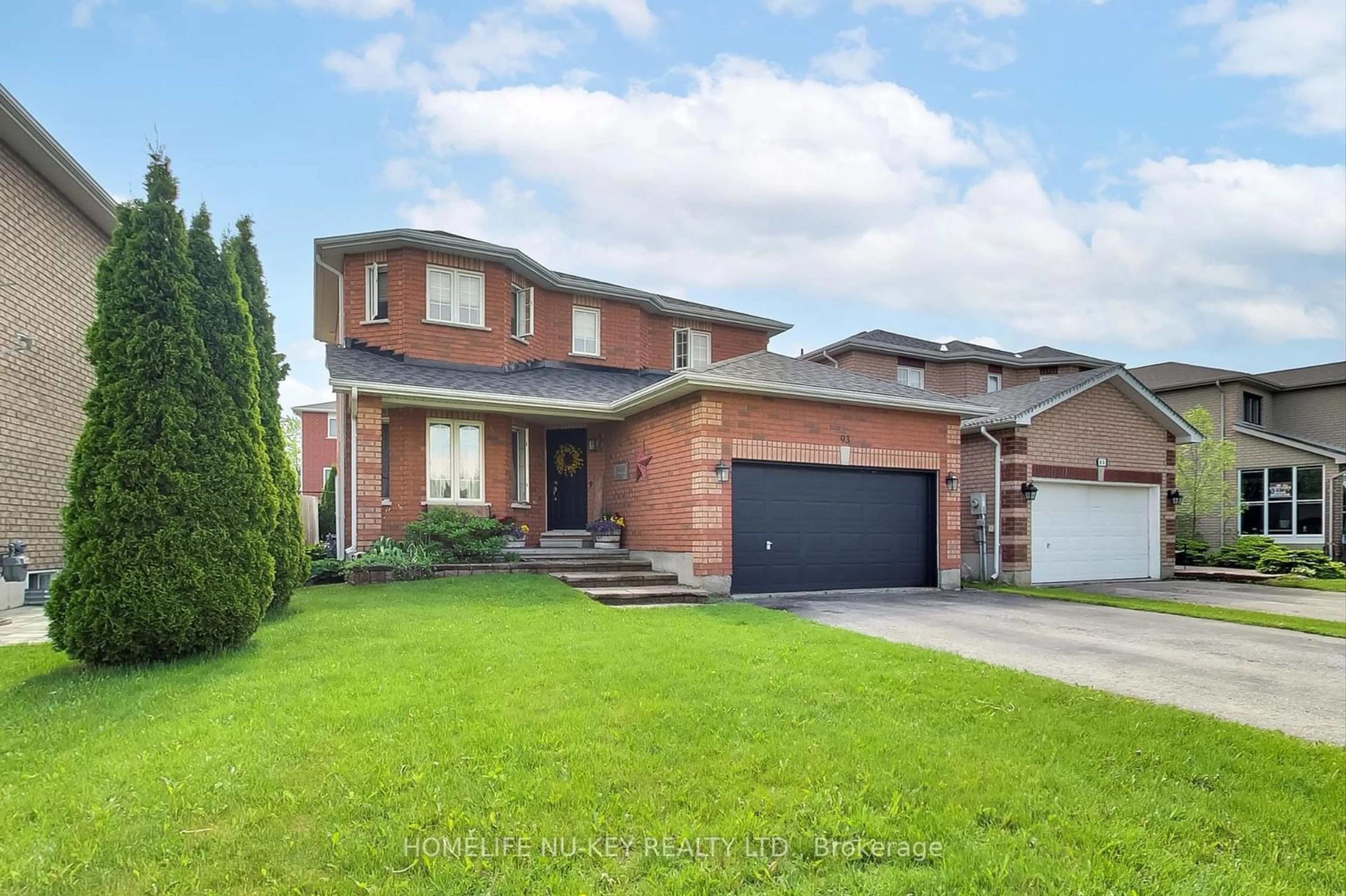 Frontside or backside of a home for 93 Holly Meadow Rd, Barrie Ontario L4N 0E2