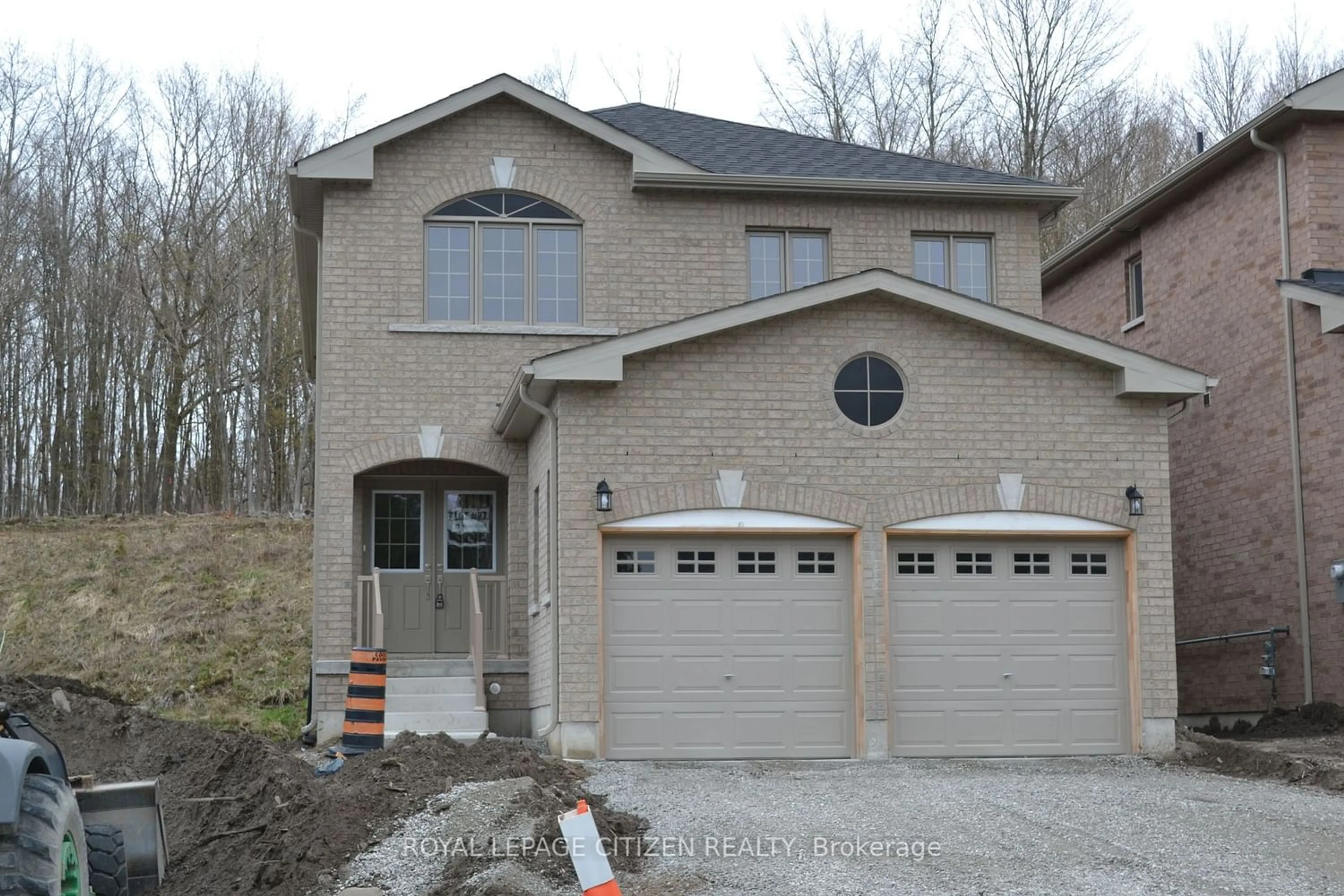 Home with brick exterior material for 13 Revol Rd, Penetanguishene Ontario L9M 0W8