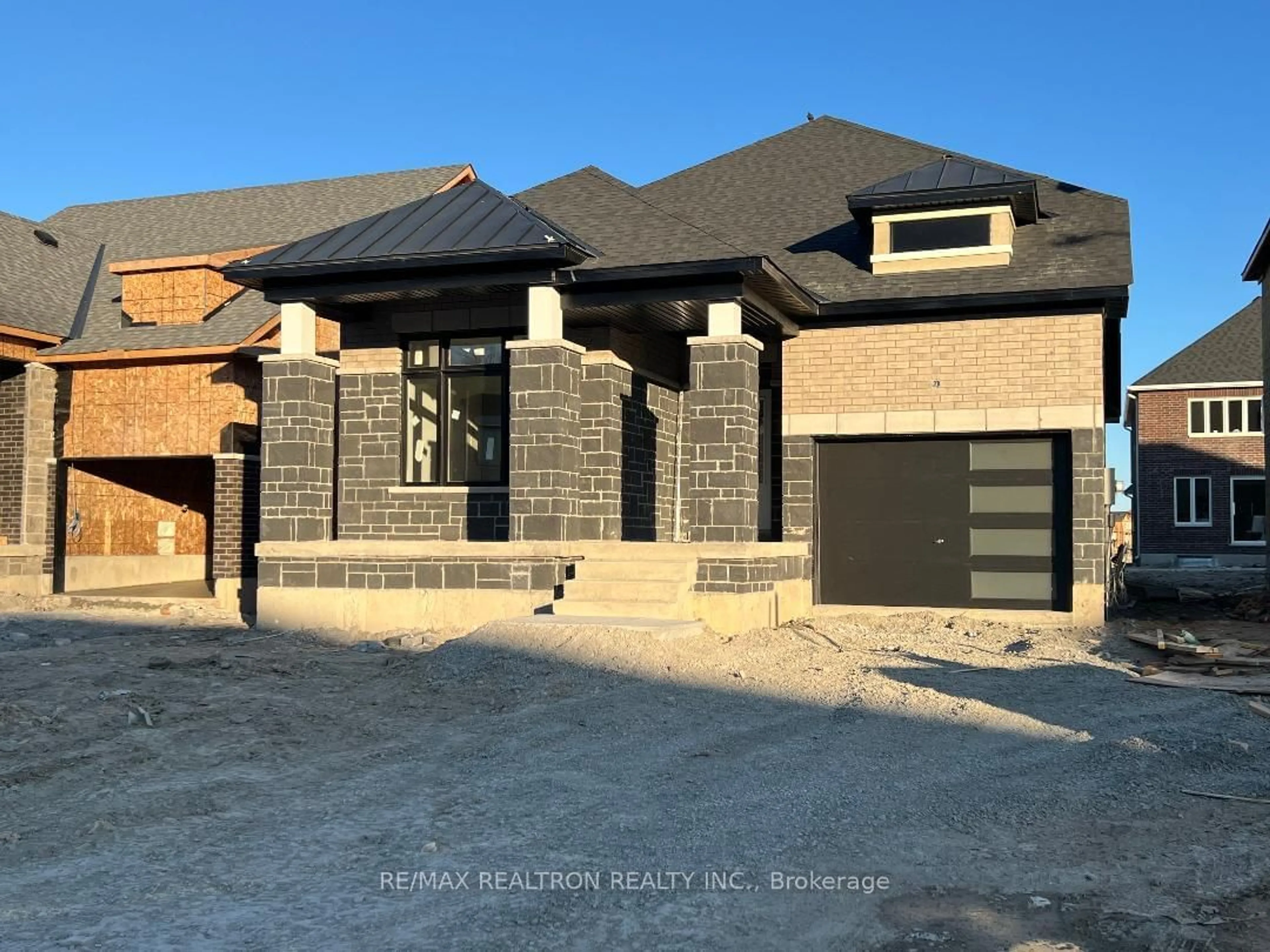 Home with brick exterior material for 52 Del Ray Cres, Wasaga Beach Ontario L9Z 0N8