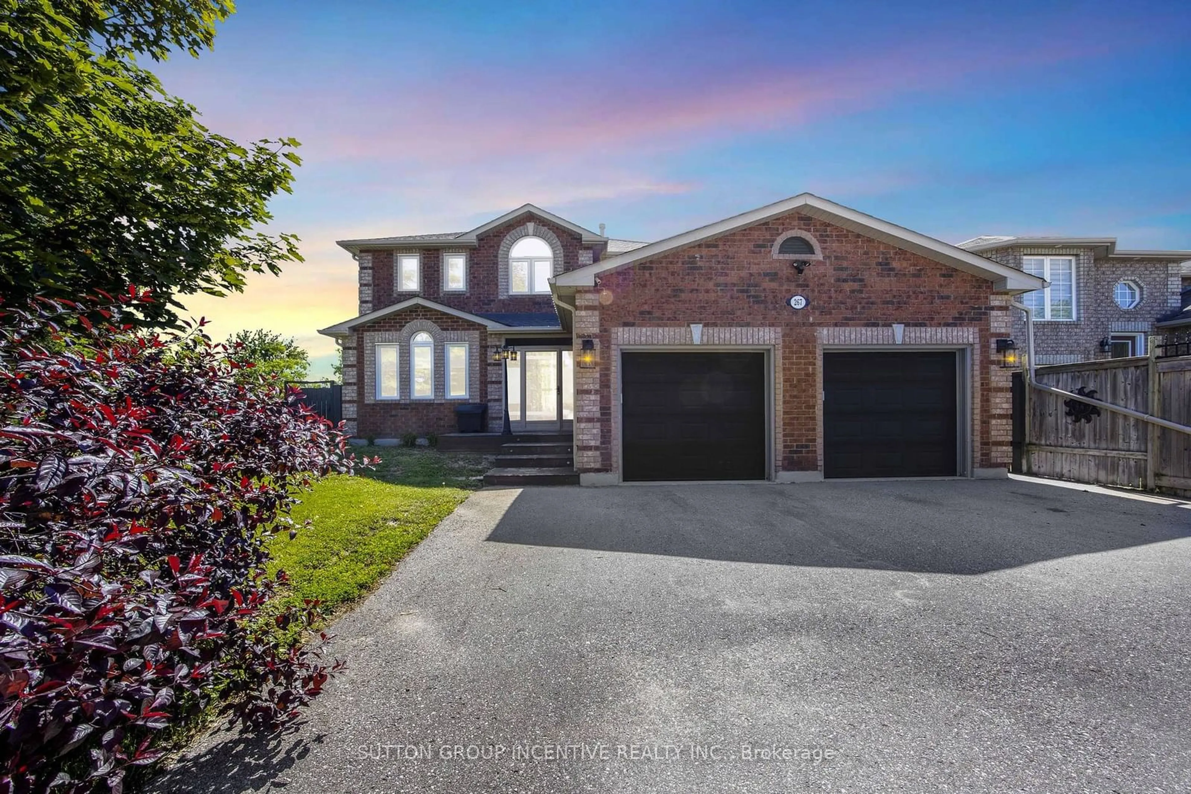 Frontside or backside of a home for 267 Johnson St, Barrie Ontario L4M 6R9