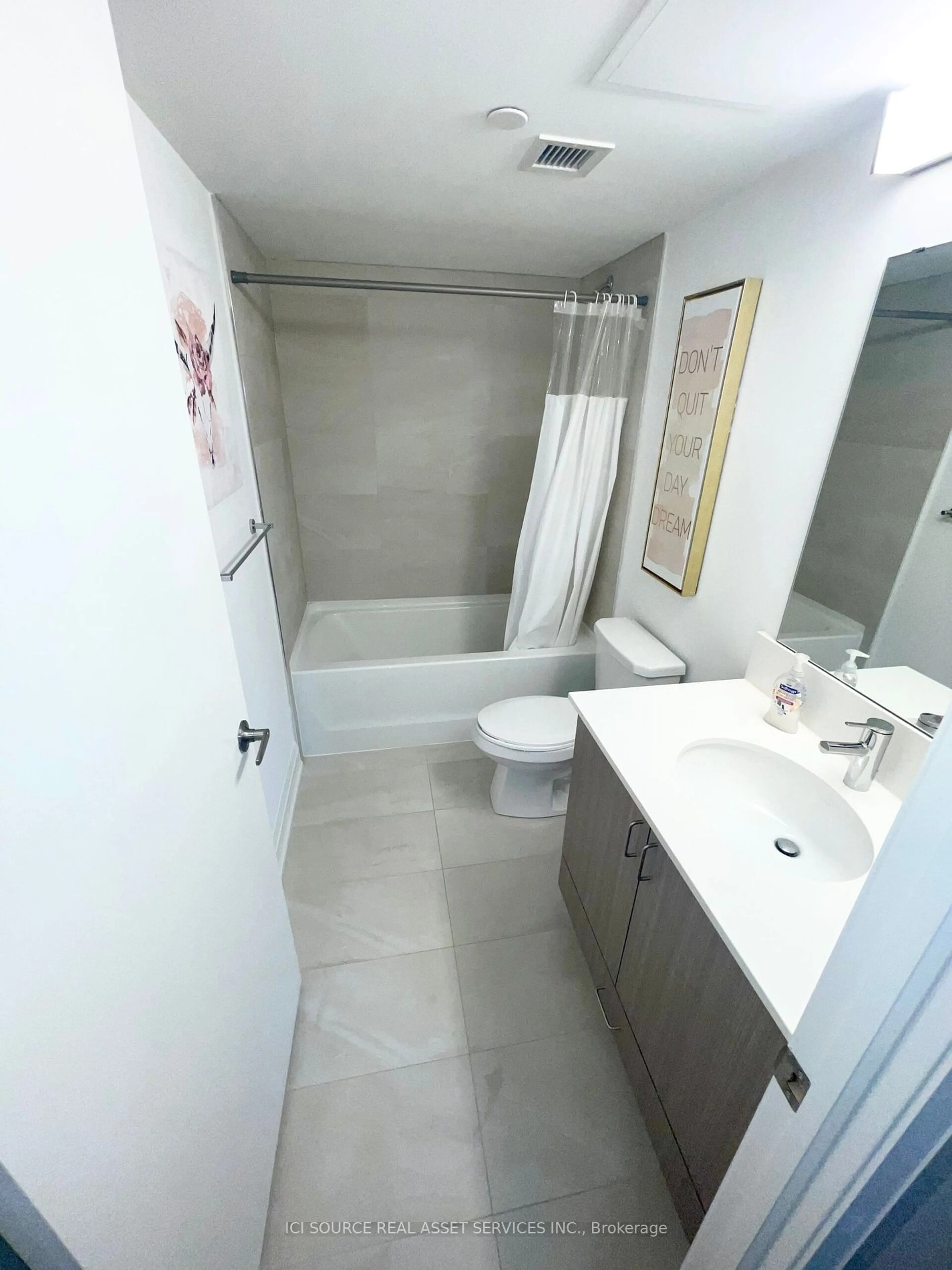 Bathroom, not visible floor for 58 Lakeside Terr #505, Barrie Ontario L4M 0L5