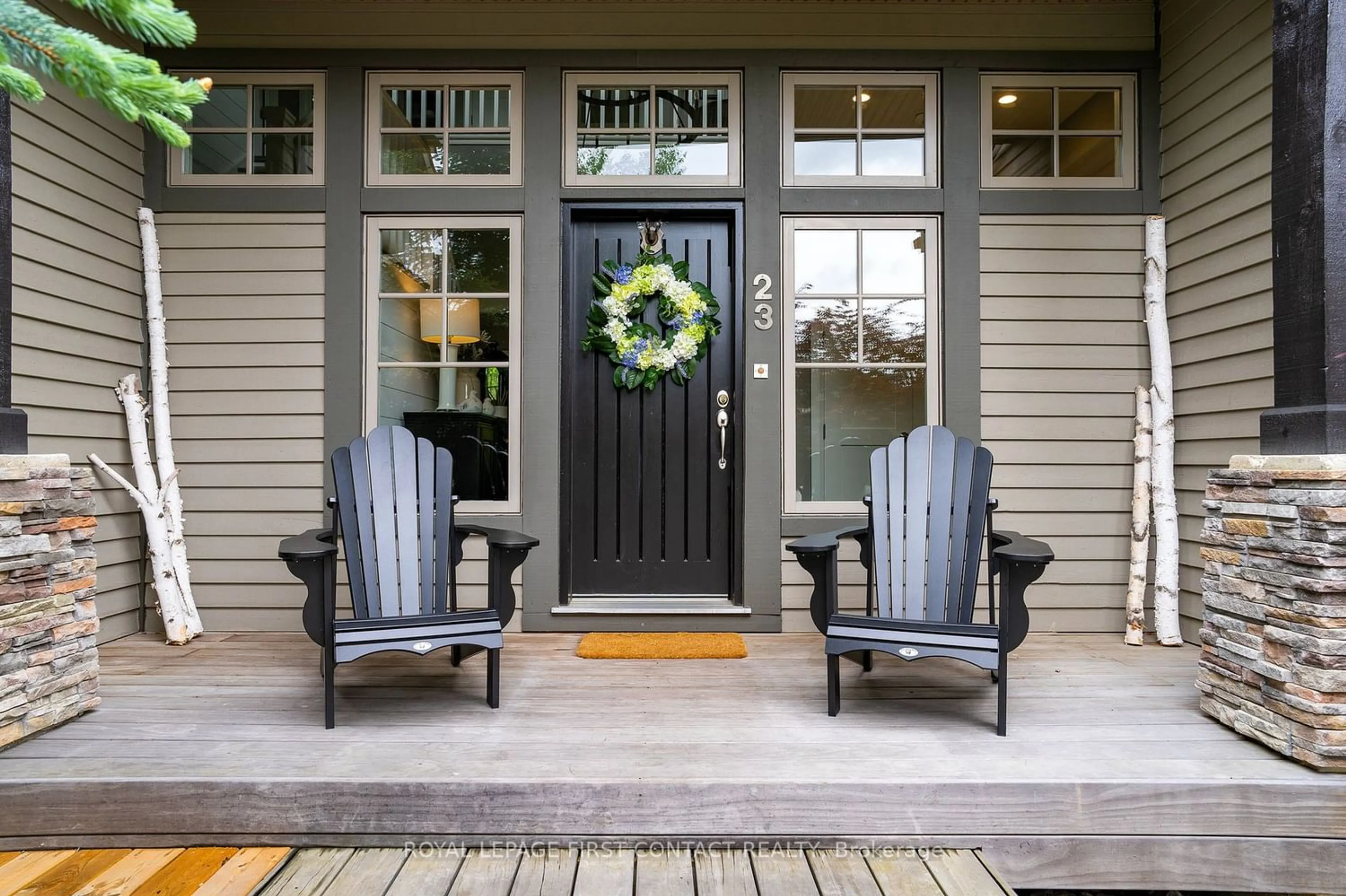 Indoor entryway for 23 Kells Cres, Collingwood Ontario L9Y 0A8