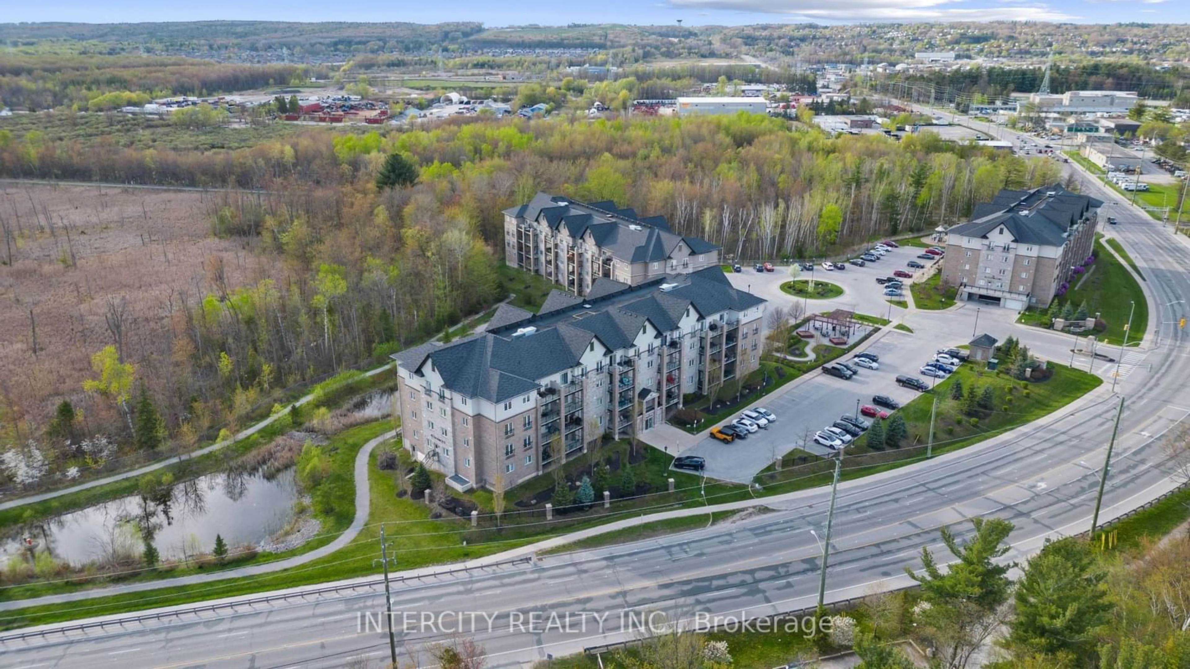 A pic from exterior of the house or condo for 42 Ferndale Dr #208, Barrie Ontario L4N 2M5