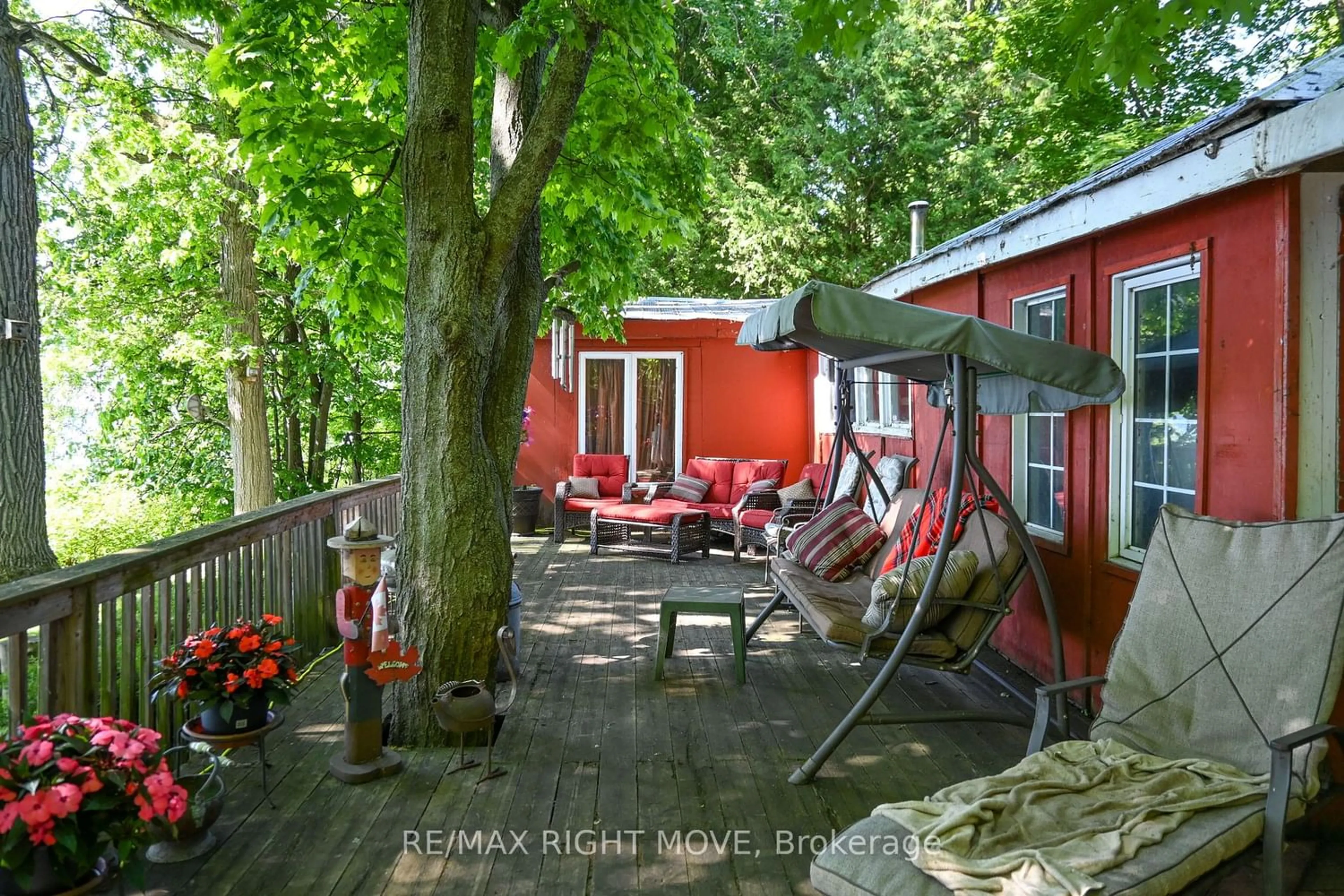 Patio, cottage for 1017 Heron Island, Ramara Ontario L3V 8L1