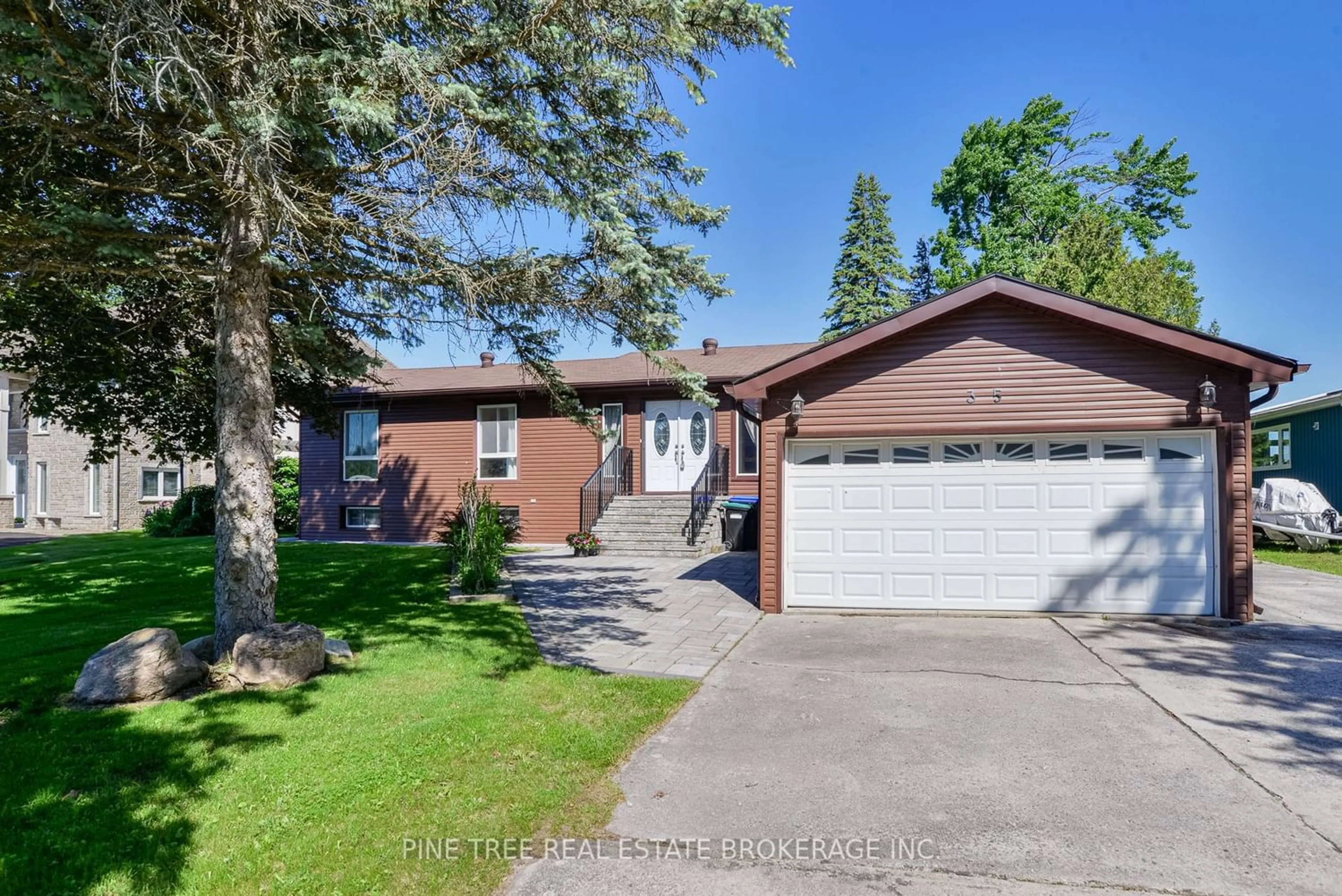 Frontside or backside of a home for 35 Old Indian Tr, Ramara Ontario L0K 1B0