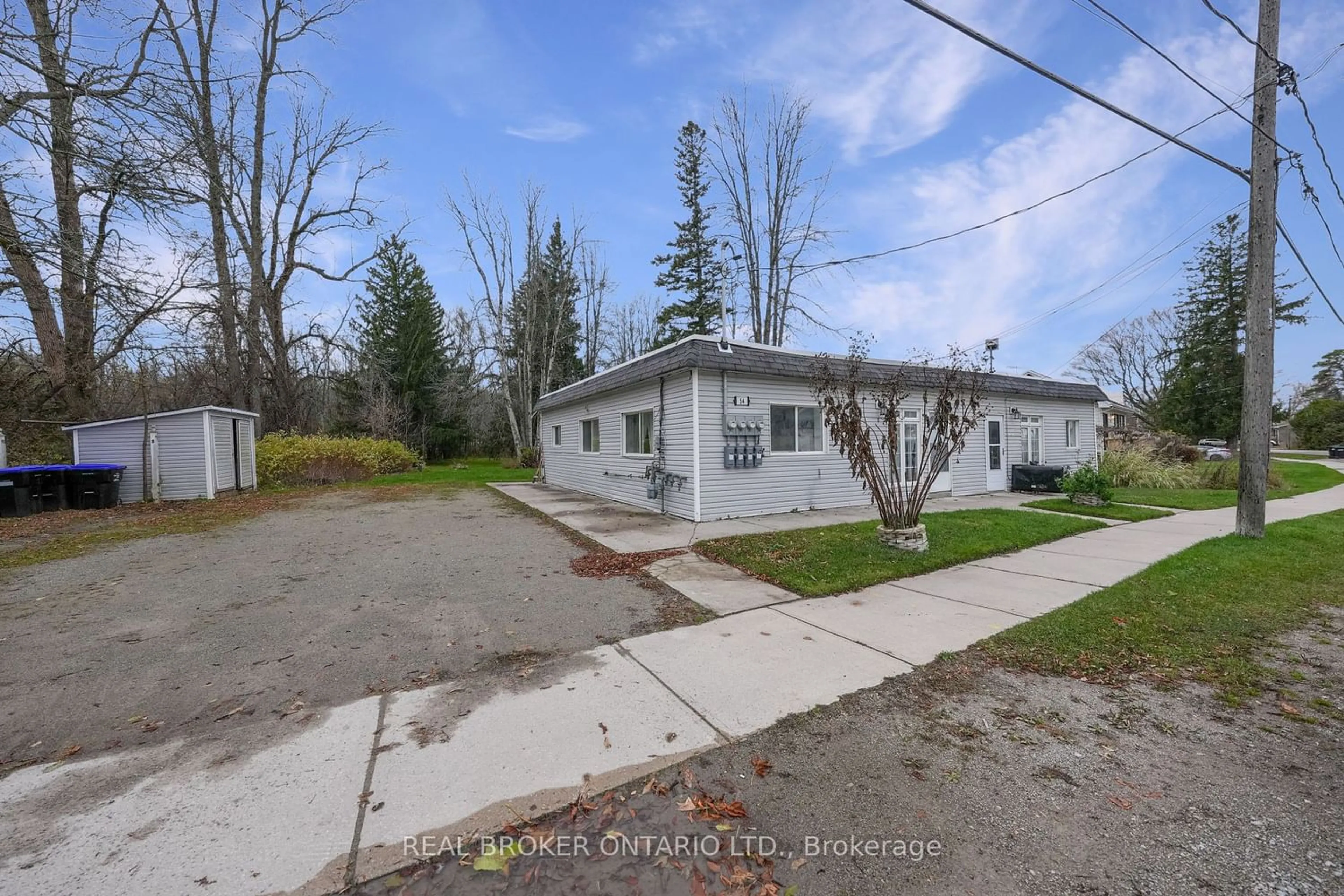 Frontside or backside of a home for 54 Coldwater Rd, Tay Ontario L0K 2C0