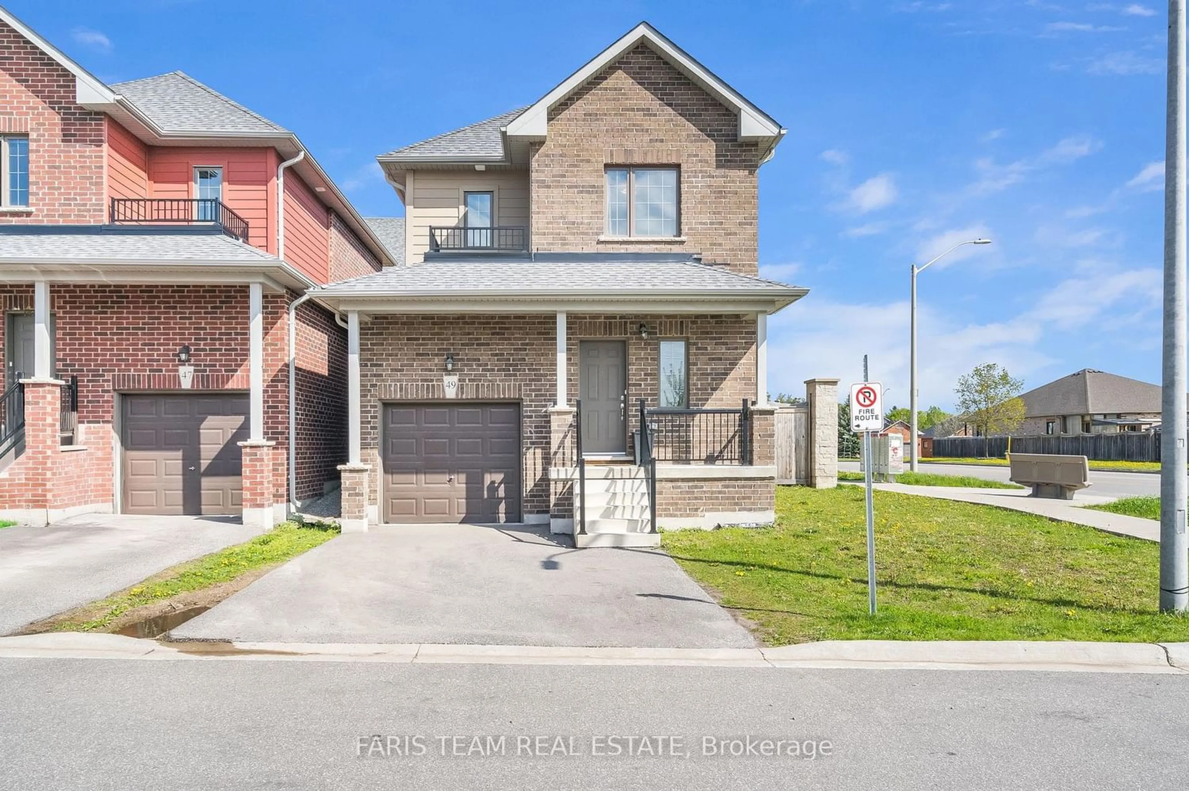 Frontside or backside of a home for 49 Bedford Estates Cres, Barrie Ontario L4N 9K5