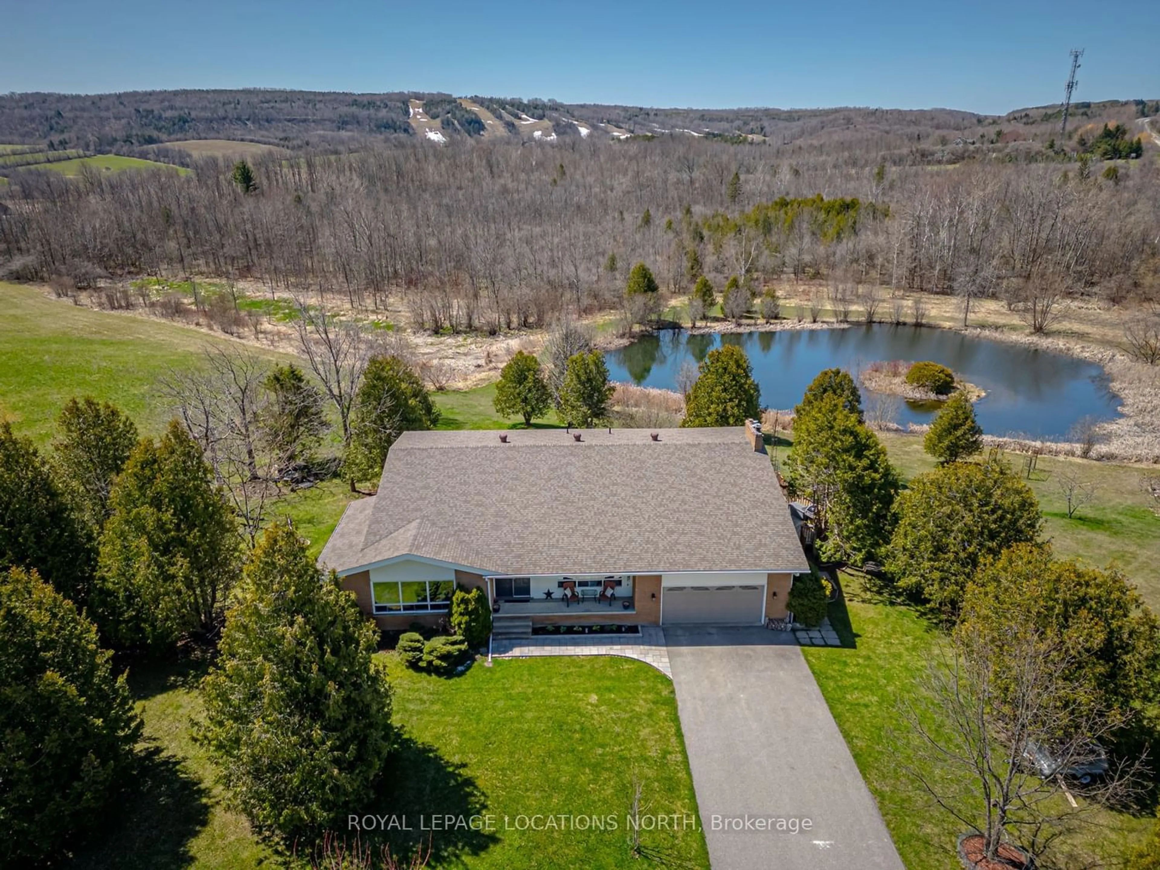 Frontside or backside of a home for 1768 8 Concession, Clearview Ontario L0M 1L0