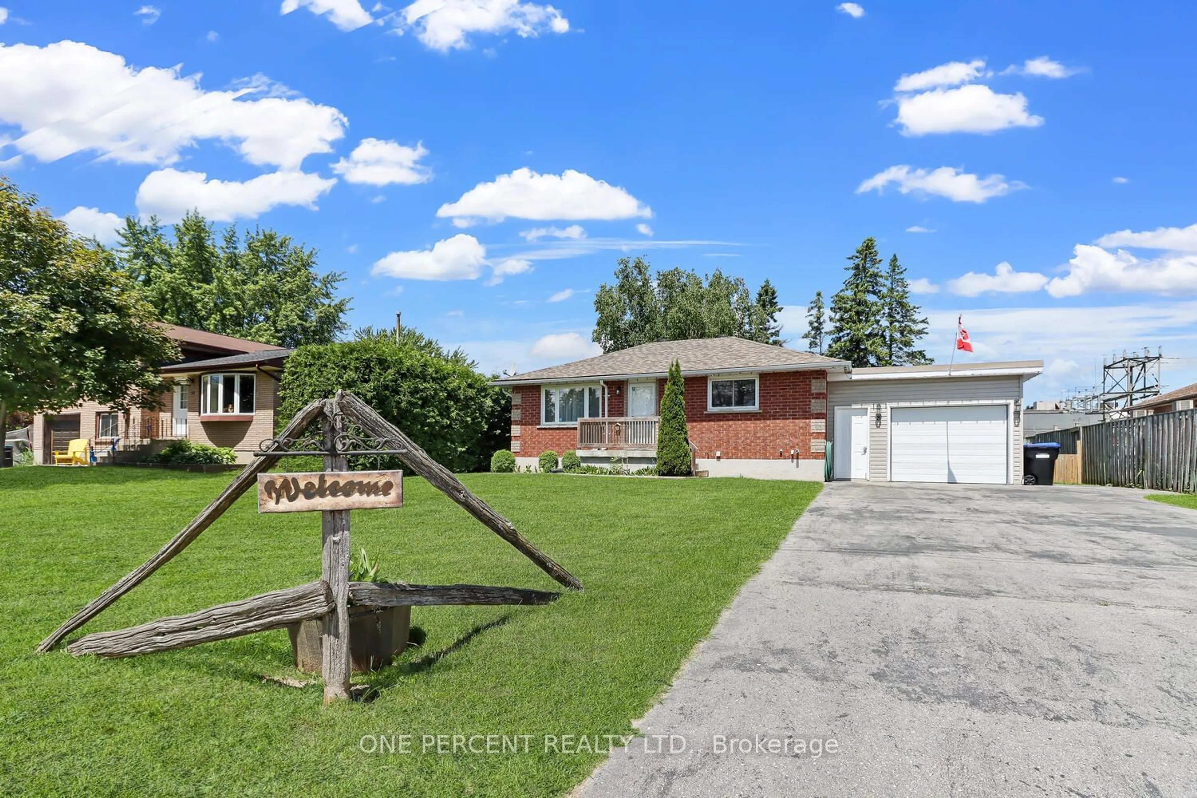 Frontside or backside of a home for 8 Robinson Rd, Springwater Ontario L0L 1P0