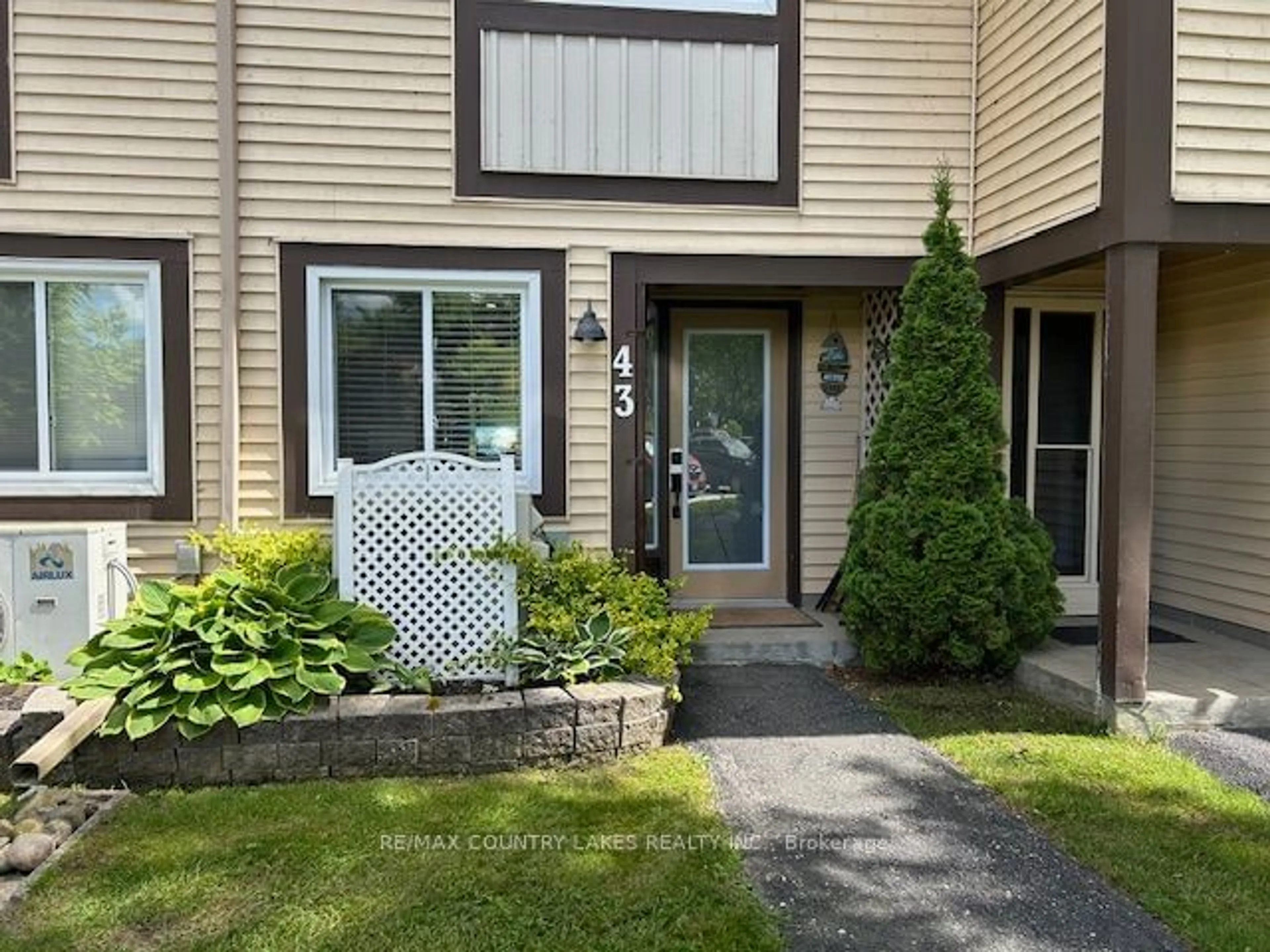 A pic from exterior of the house or condo for 11 Laguna Pkwy #43, Ramara Ontario L0K 1B0