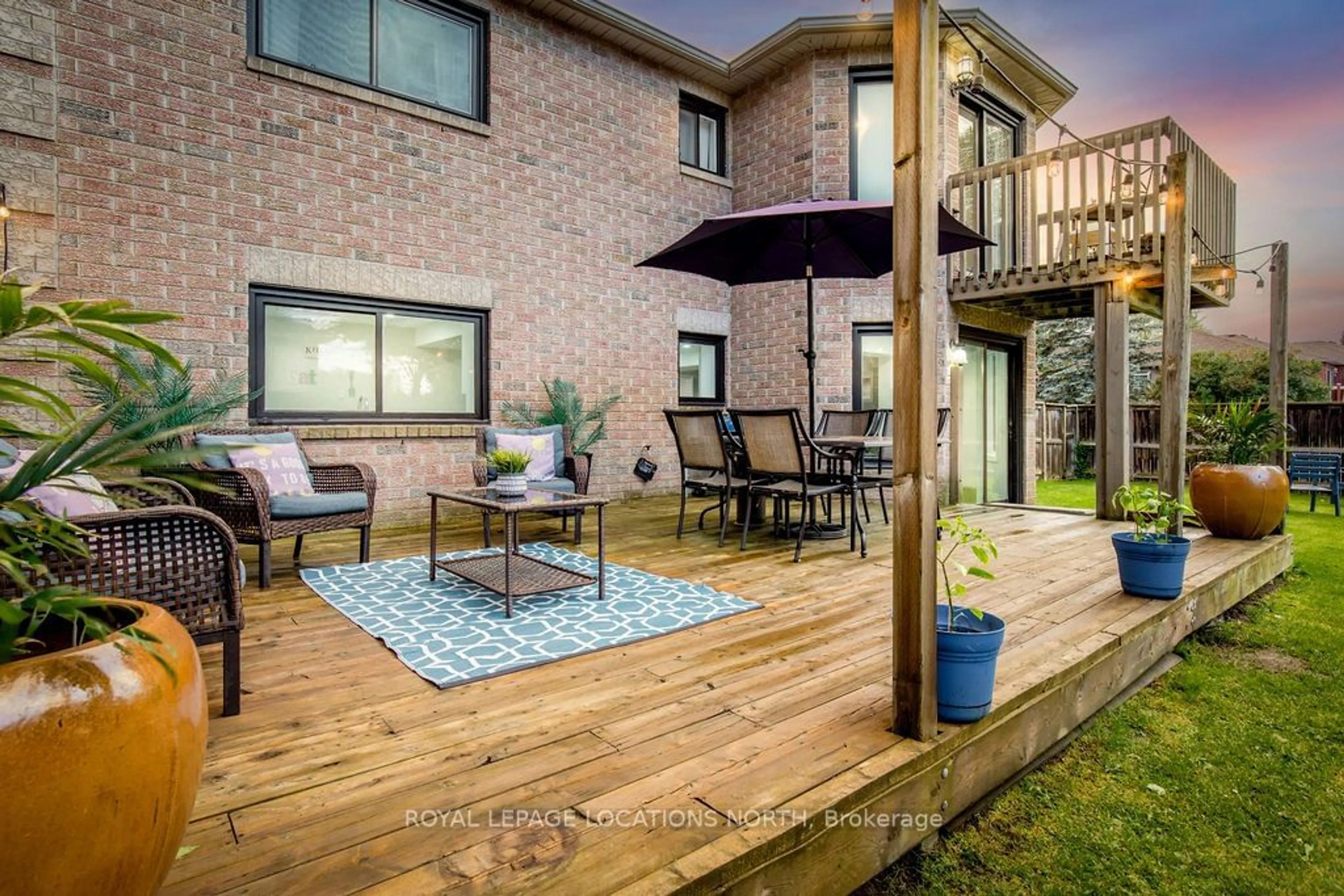 Patio for 1 Timberland Cres, Wasaga Beach Ontario L9Z 1G7