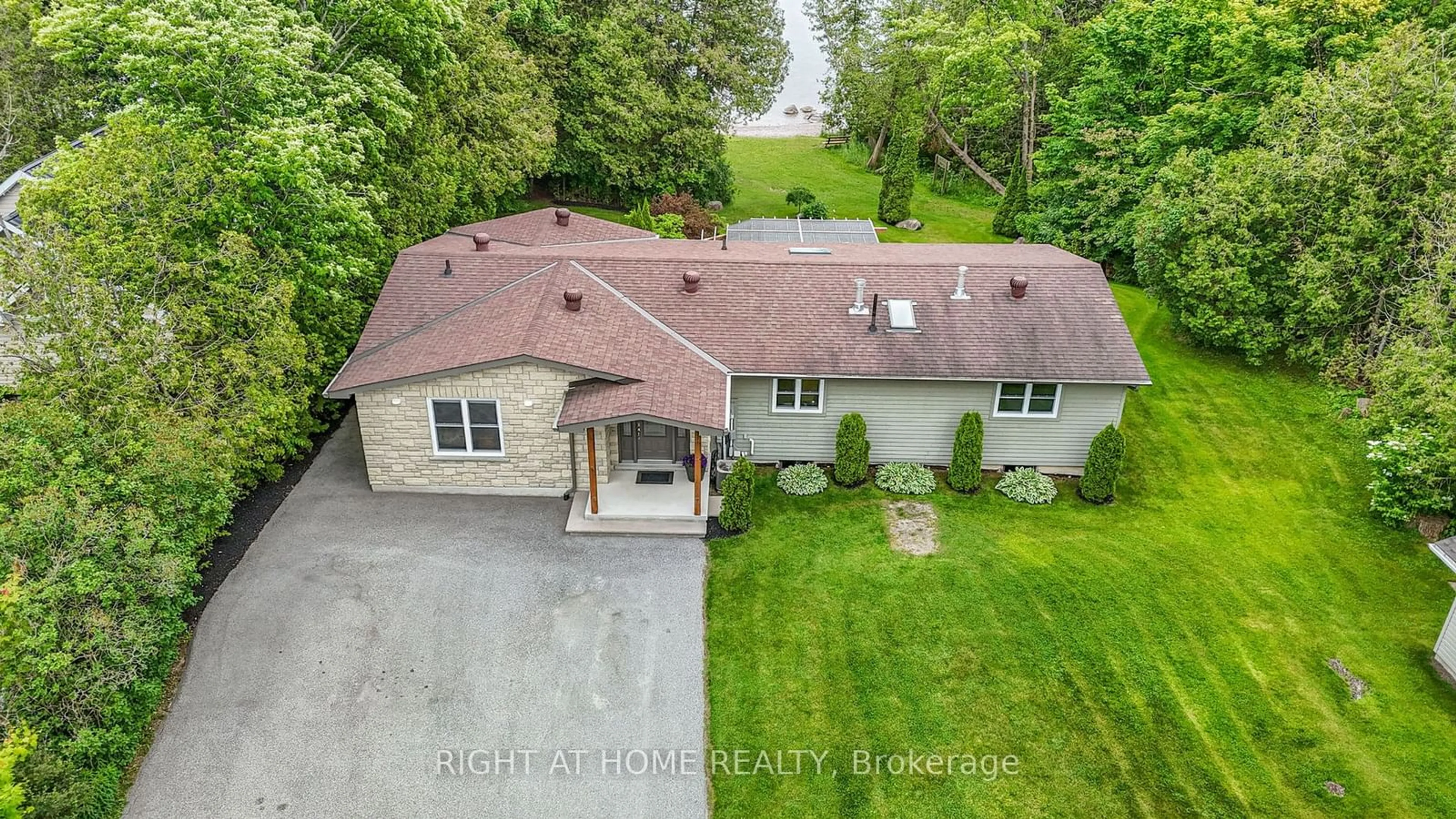 Frontside or backside of a home, cottage for 45 Stanley Ave, Oro-Medonte Ontario L0L 1T0