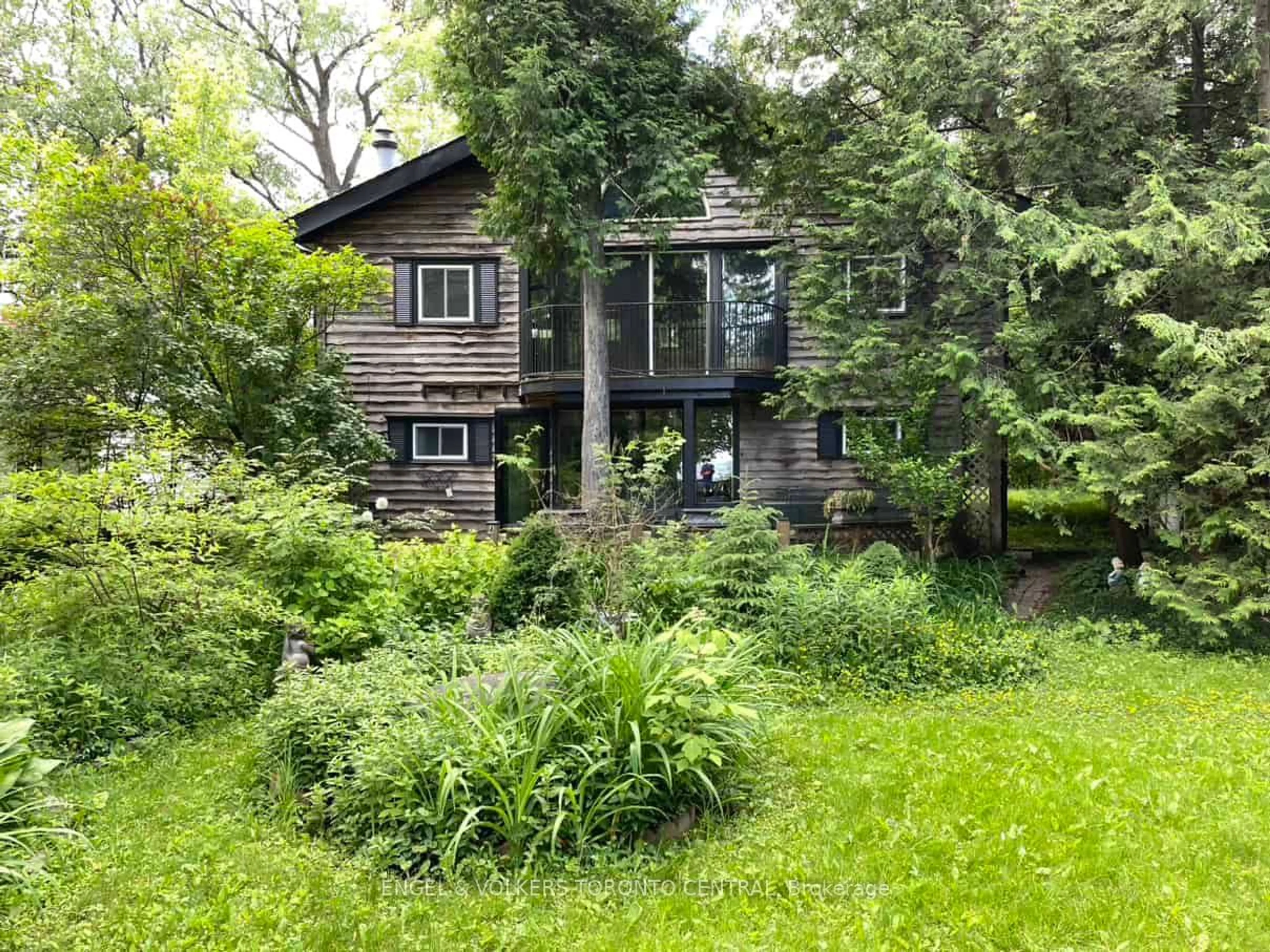 Cottage for 44 Oliver Cres, Collingwood Ontario L9Y 3Z1