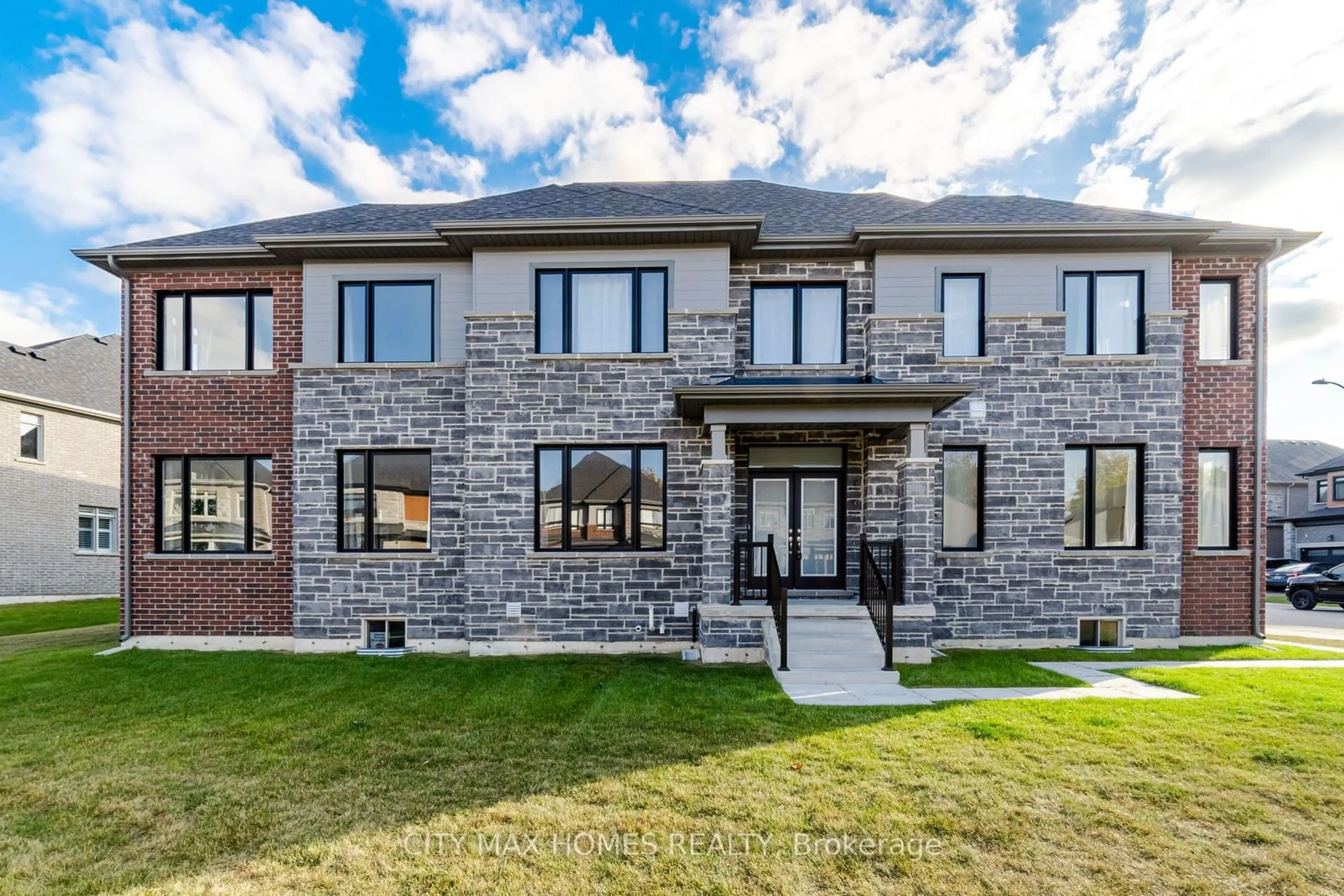 Home with brick exterior material for 36 Paddington Grve, Barrie Ontario L9J 0B1