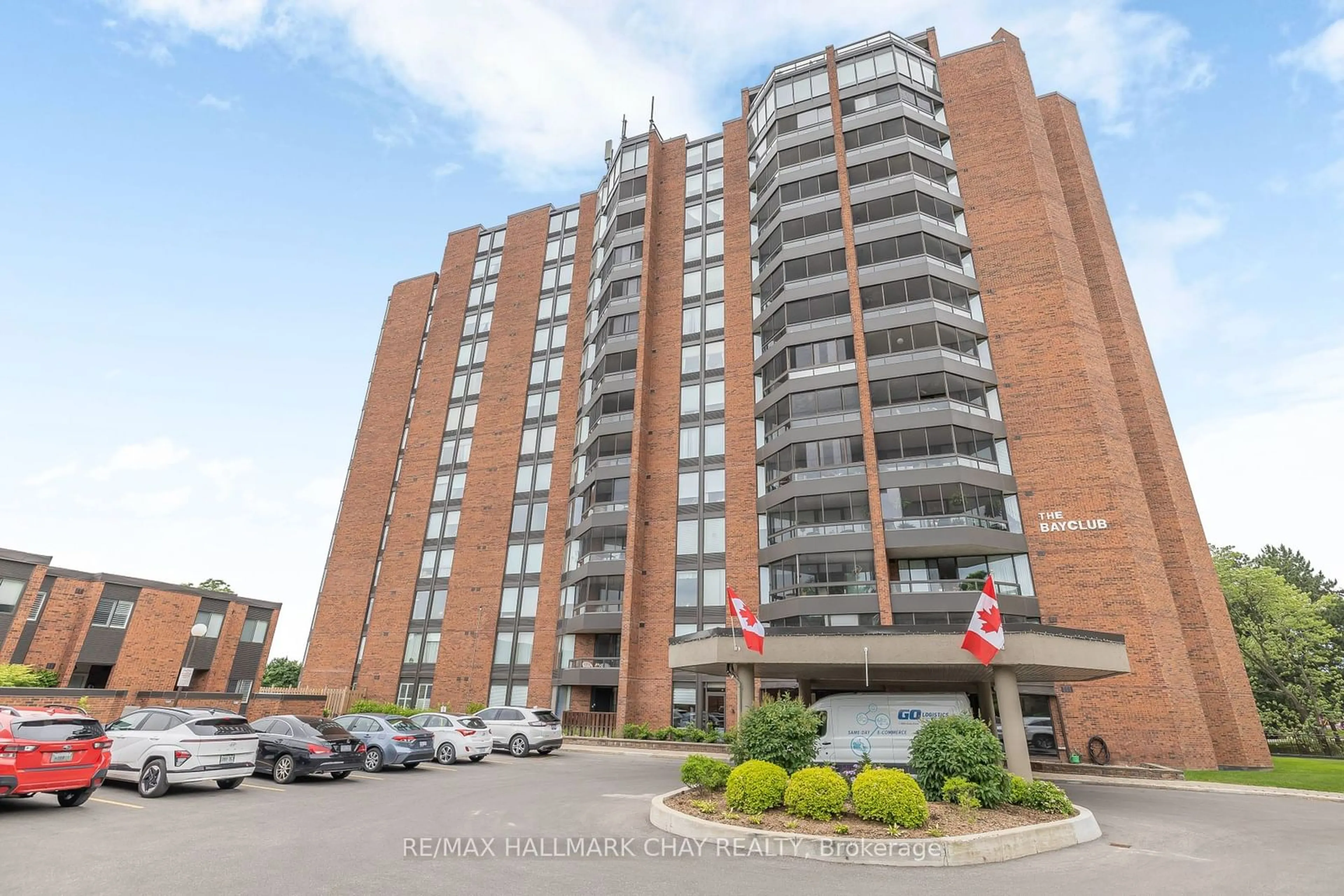 A pic from exterior of the house or condo for 181 Collier St #505, Barrie Ontario L4M 5L6