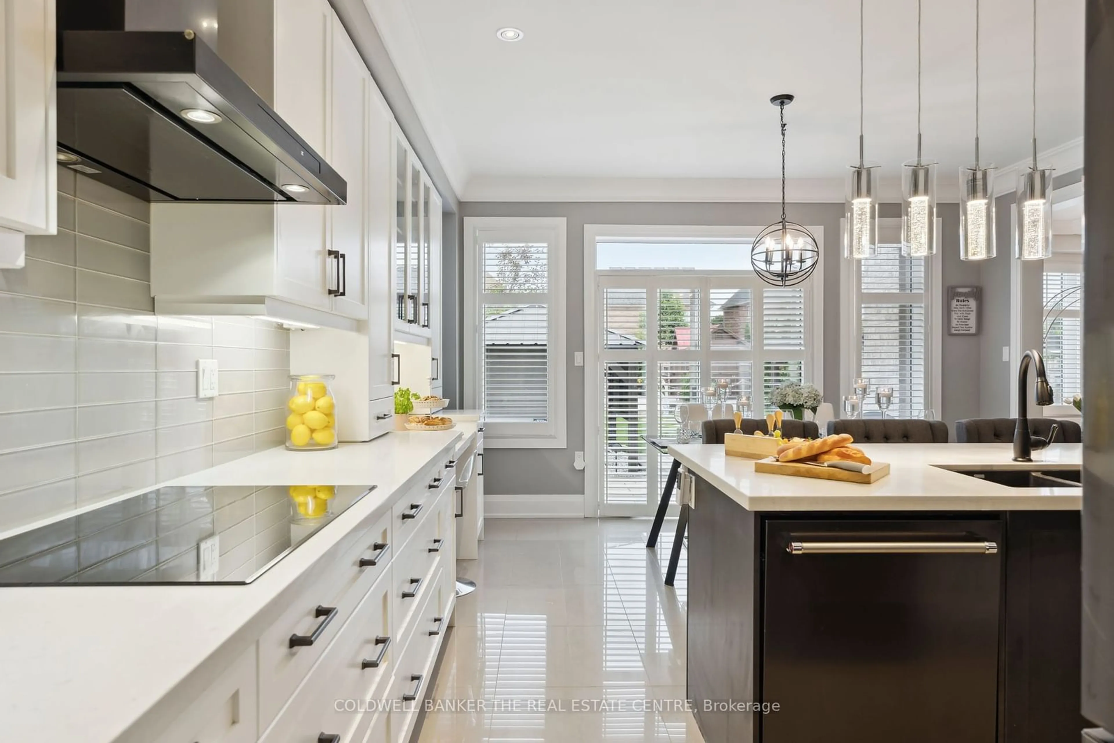 Contemporary kitchen for 16 Oliver's Mill Rd, Springwater Ontario L9X 0S6