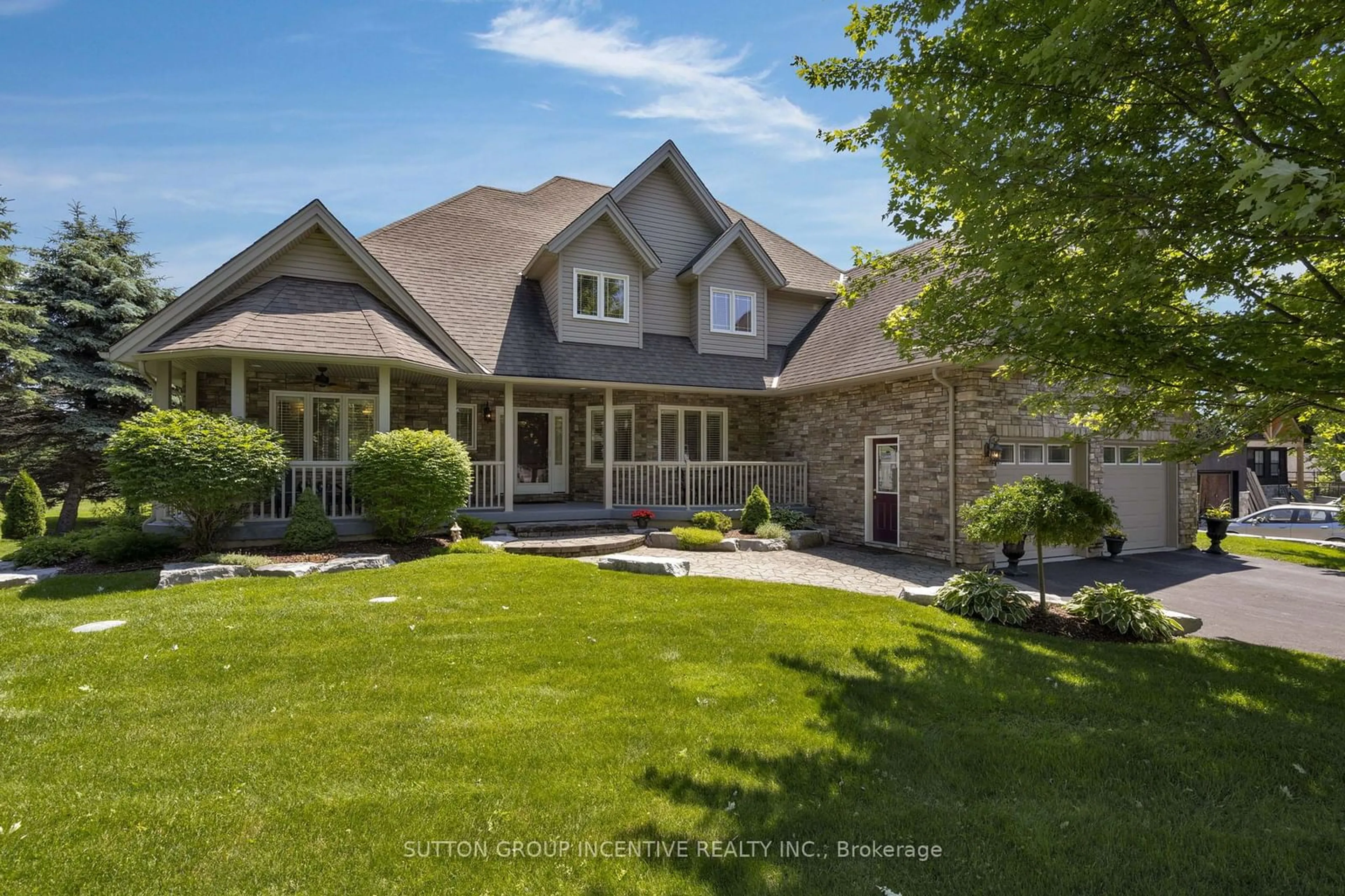 Frontside or backside of a home for 61 Highland Dr, Oro-Medonte Ontario L0L 2L0